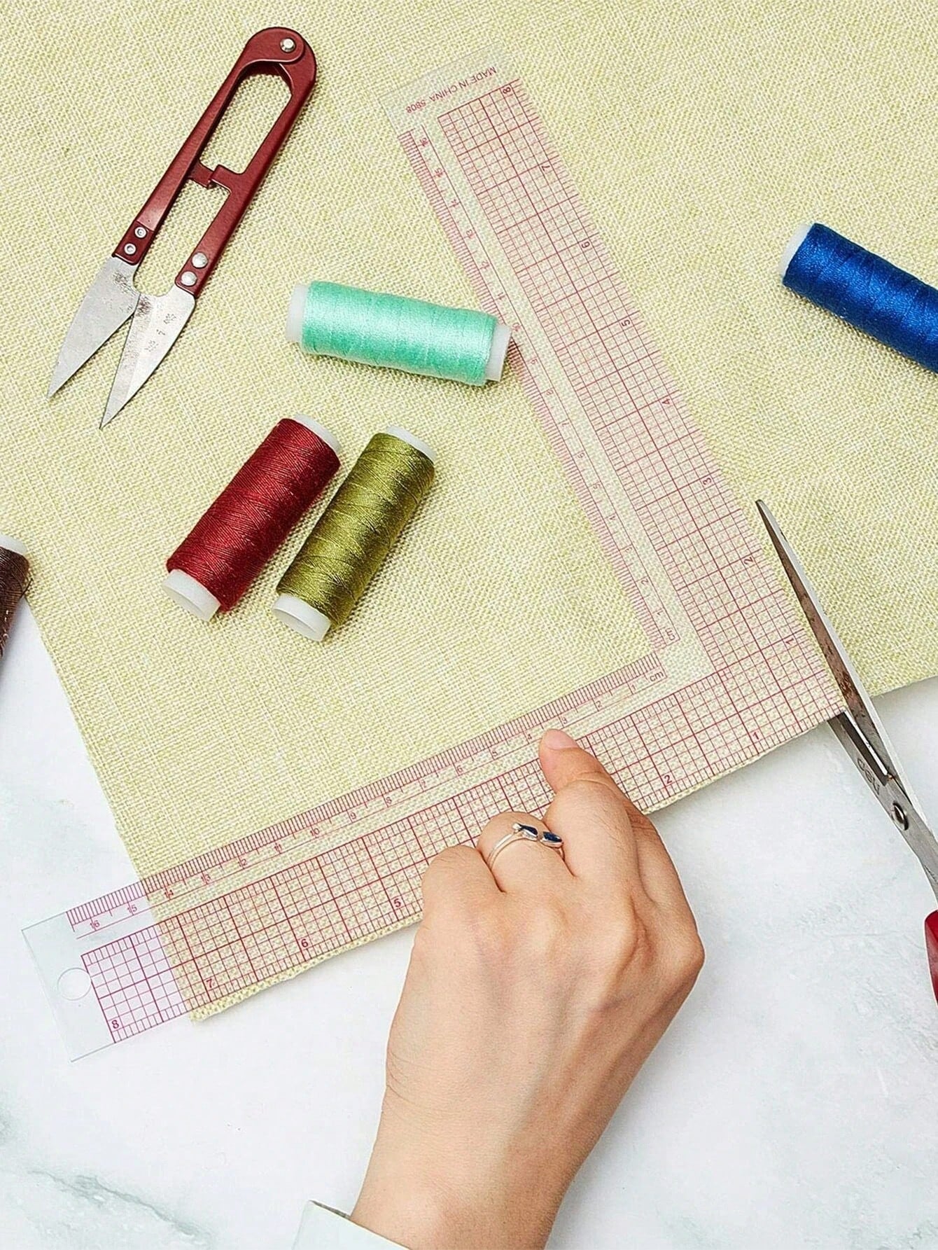 1pc Professional Sewing Ruler Set- L-Shaped Ruler, French Curve Ruler And 90 Degree Ruler, For Precise Garment Pattern Making And Clothing Design- Random Style