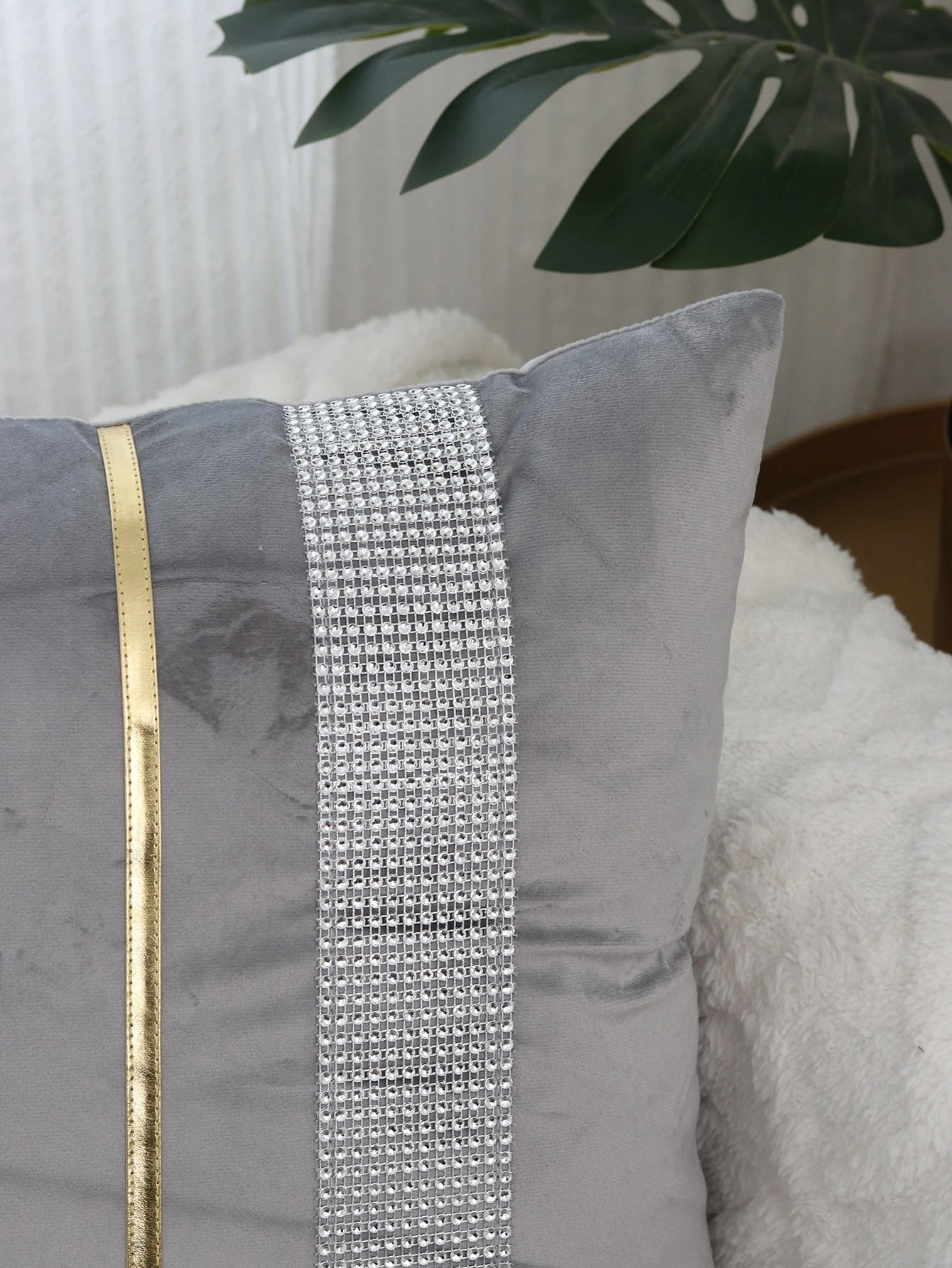 1pc Rhinestone Decor Cushion Cover Without Filler, Modern Throw Pillow Case For Sofa, Home Decor