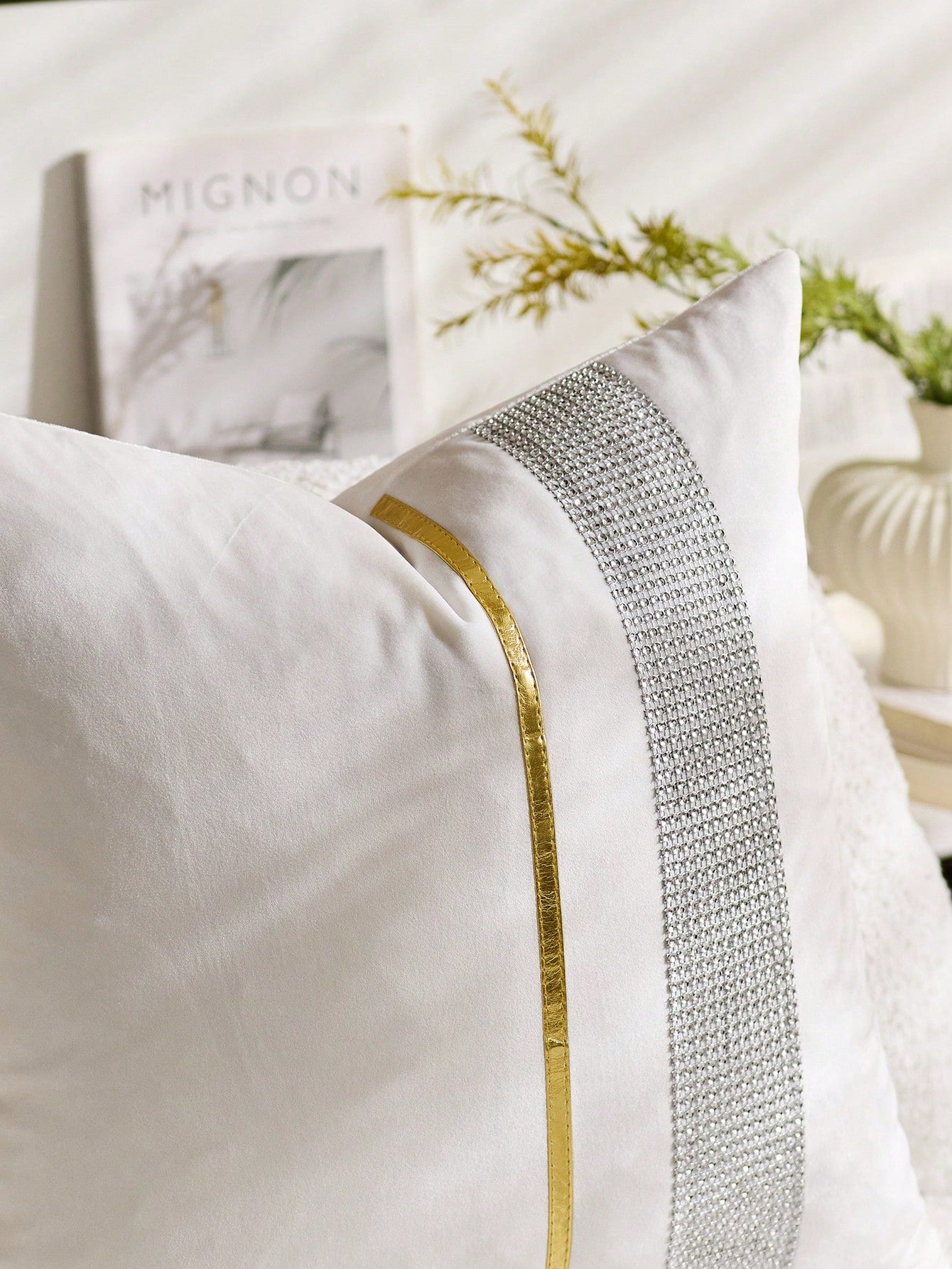 1pc Rhinestone Decor Cushion Cover Without Filler, Modern Throw Pillow Case For Sofa, Home Decor