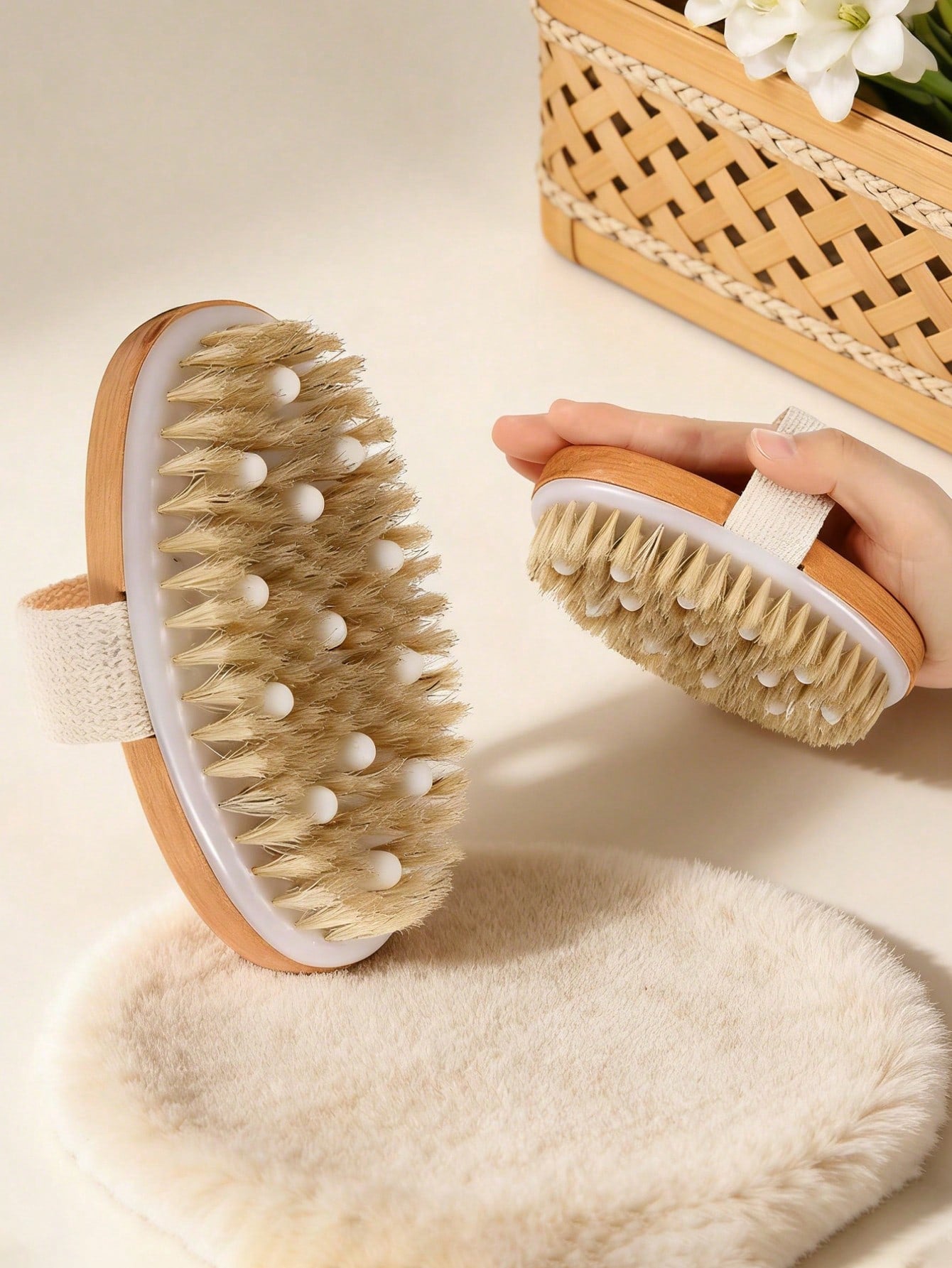 1pc Soft Bristle Body Brush, Exfoliating Body Scrubber With Massage Nodules, Suitable For Dry Skin