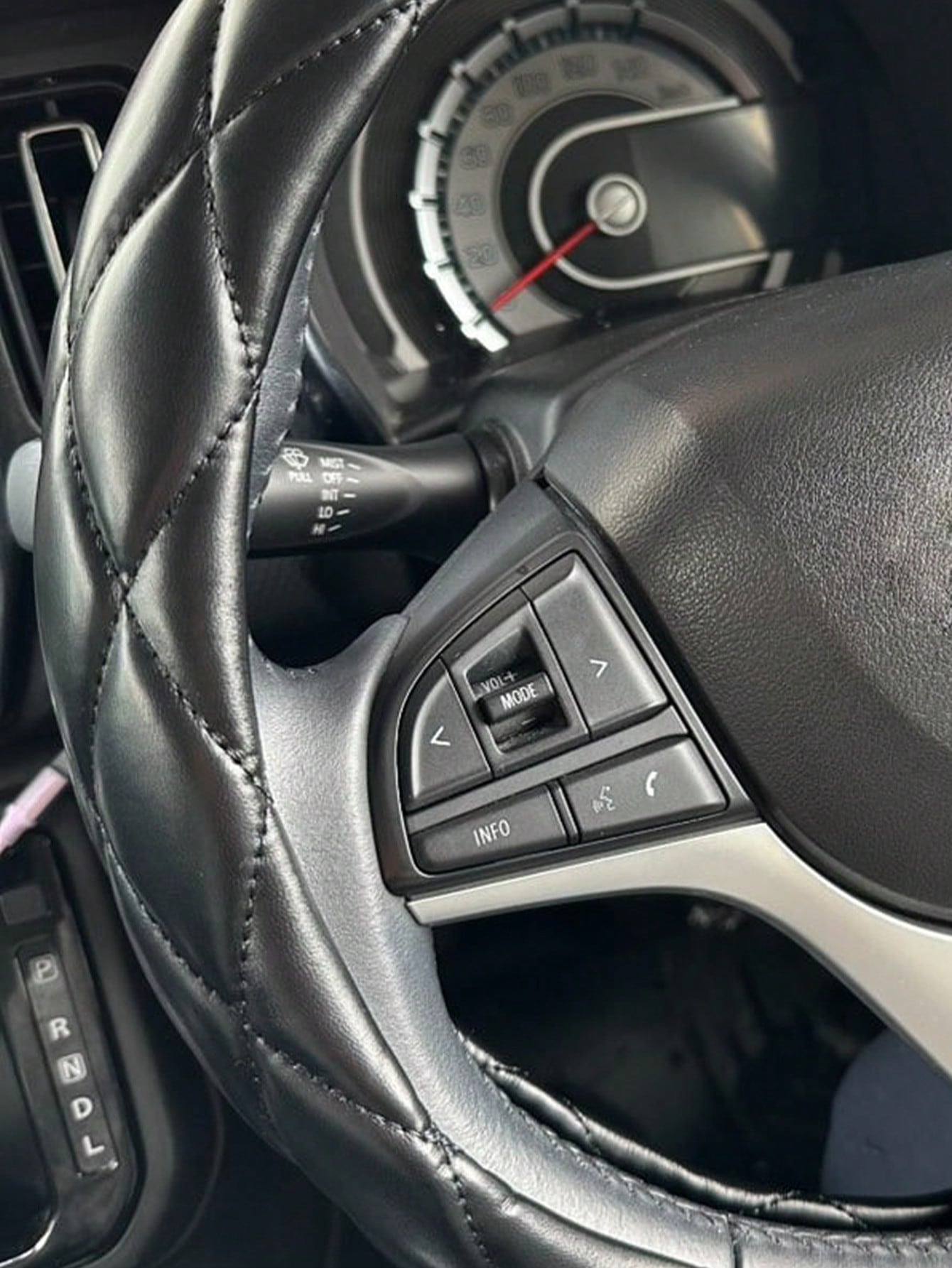 1pc Soft Ultra-Fiber PU Leather Steering Wheel Cover, Universal 15 Inch, Suitable For Ladies And Girls, Fits Cars, Sedans, SUVs, Trucks