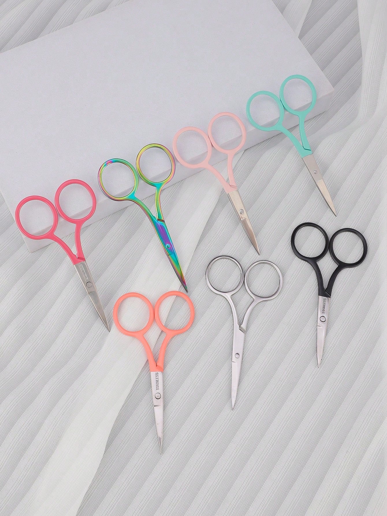1pc Stainless Steel Beauty Scissors, Household Eyebrow Trimmer, Small Scissors For Makeup And Grooming