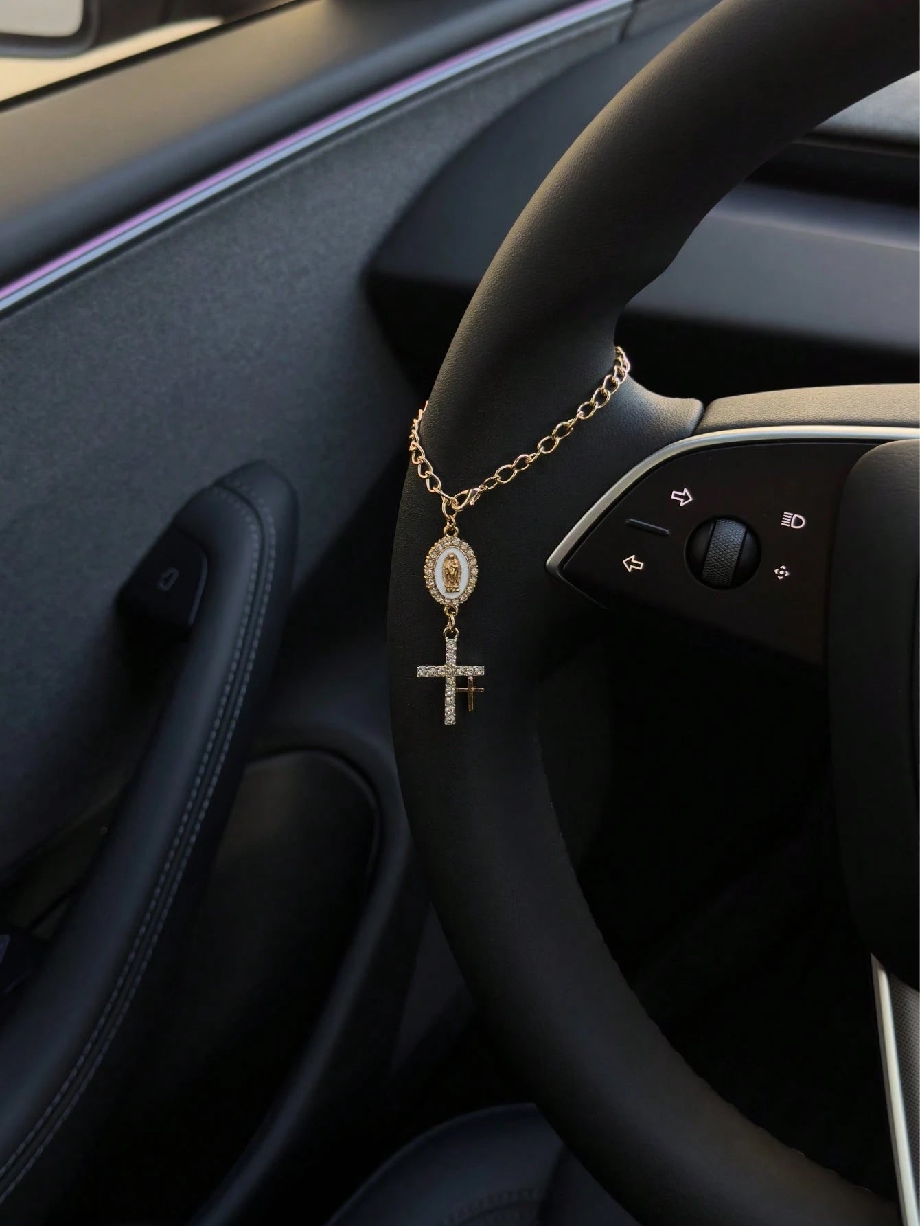 1pc Steering Wheel Decor, 15cm Adjustable Length, Minimalist, Cute, Creative Rosary Charm Car Accessory, Unique Fashion Car Pendant Decoration