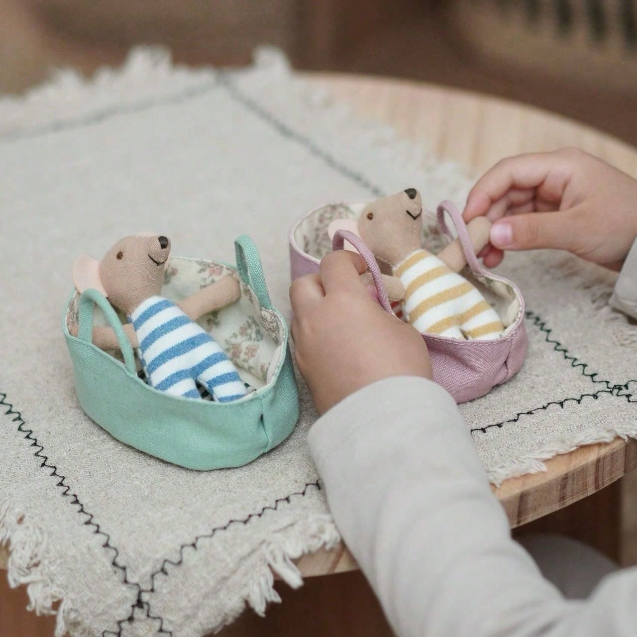 1pc Striped Mouse Doll, Mouse Dressed As Doll, Fabric Doll, Children's Day/Birthday Gift, Suitable For Dollhouse Accessories