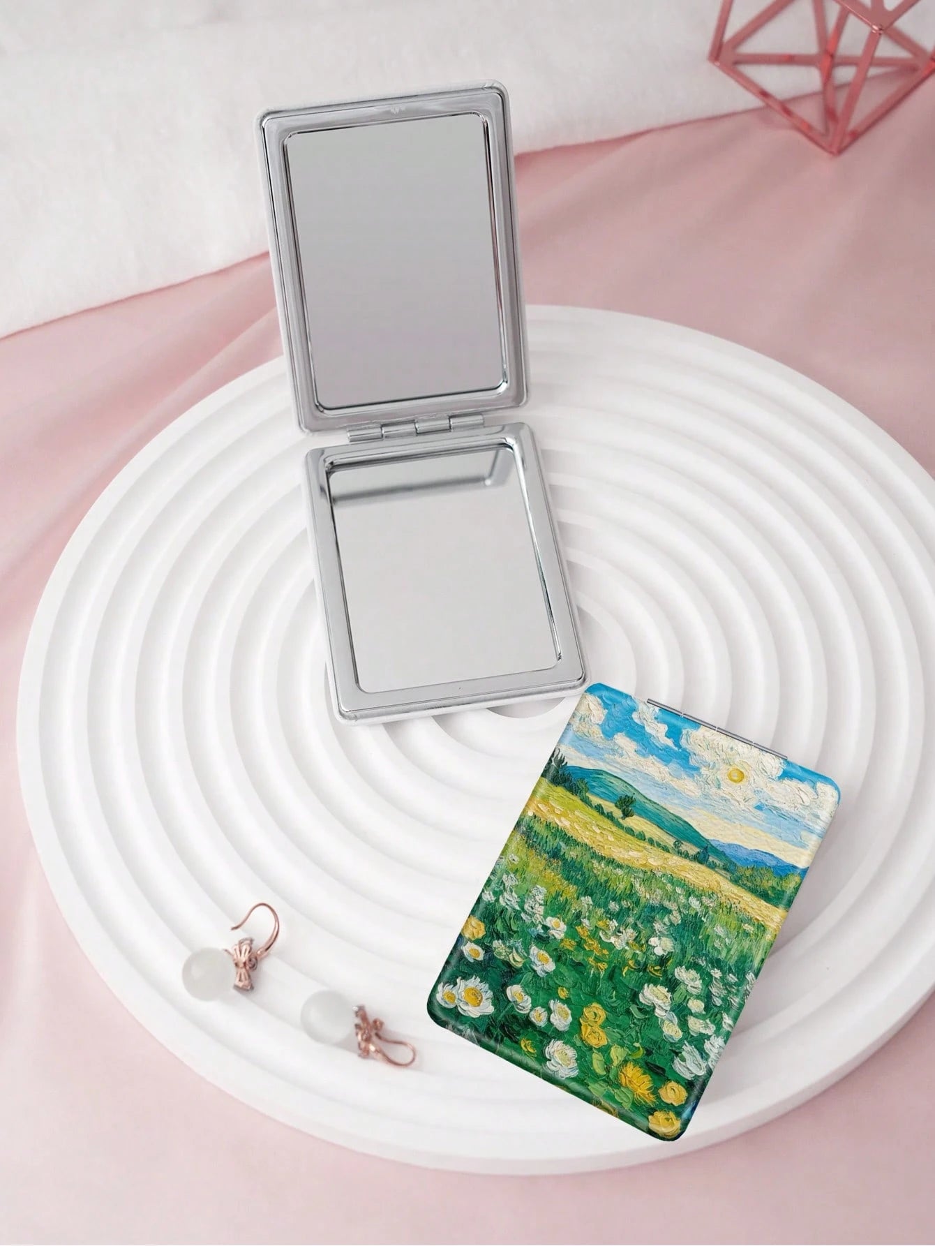1PC Van Gogh Series Portable Vanity Mirror, Foldable Lightweight Ultra-Thin Hand Mirror, Durable PU Leather, Suitable For Multiple Scenarios And All People, Foldable Rectangular Pocket Mirror, Artisti