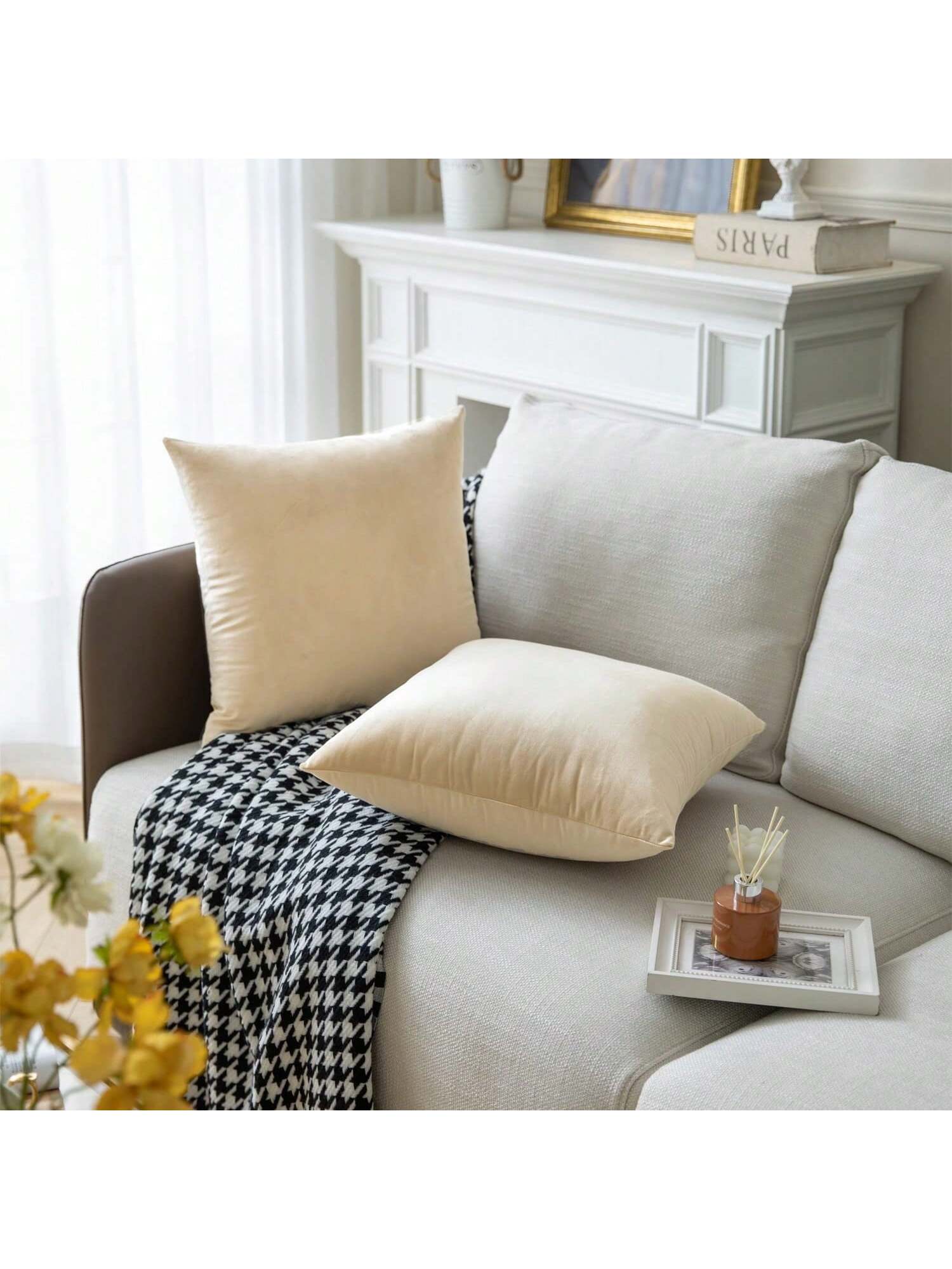 1pc Velvet Christmas Throw Pillow Covers Decorative Square Pillowcase Soft Solid Cushion Case For Sofa Bedroom Chair Car 18x18 Inch Red Wine