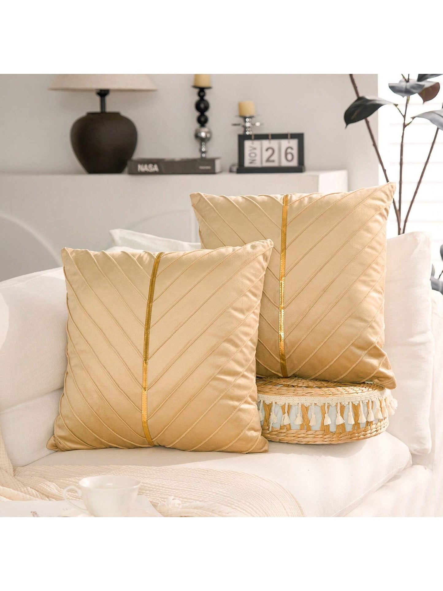 1pc Velvet Gold Shiny Diagonal Stripe Throw Pillow Cover, Square Cushion Case, Holiday Home Decor Pillow, Soft Comfortable Fabric, Modern Decorative Sofa, Home Bedroom, Dorm Use