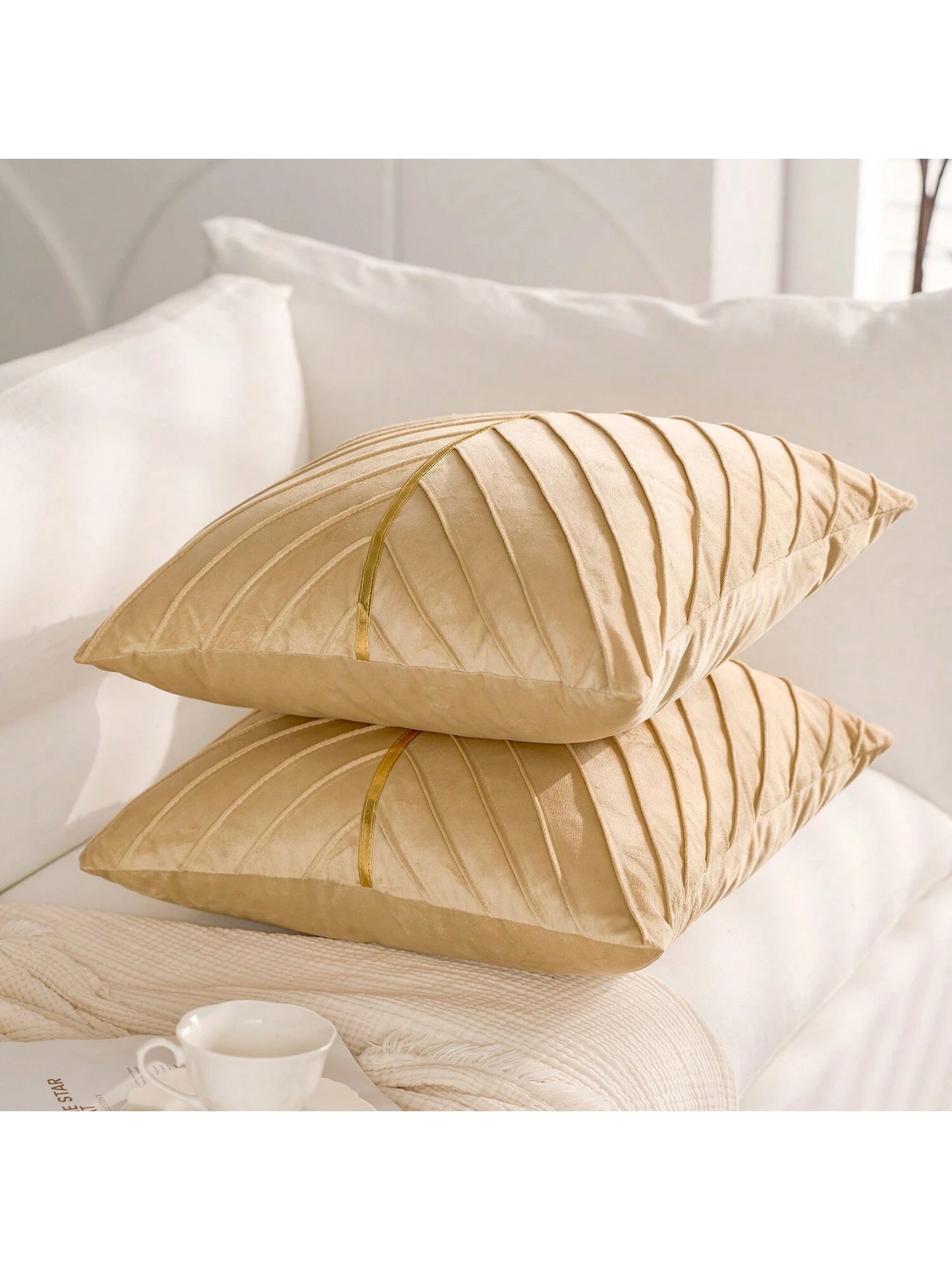 1pc Velvet Gold Shiny Diagonal Stripe Throw Pillow Cover, Square Cushion Case, Holiday Home Decor Pillow, Soft Comfortable Fabric, Modern Decorative Sofa, Home Bedroom, Dorm Use