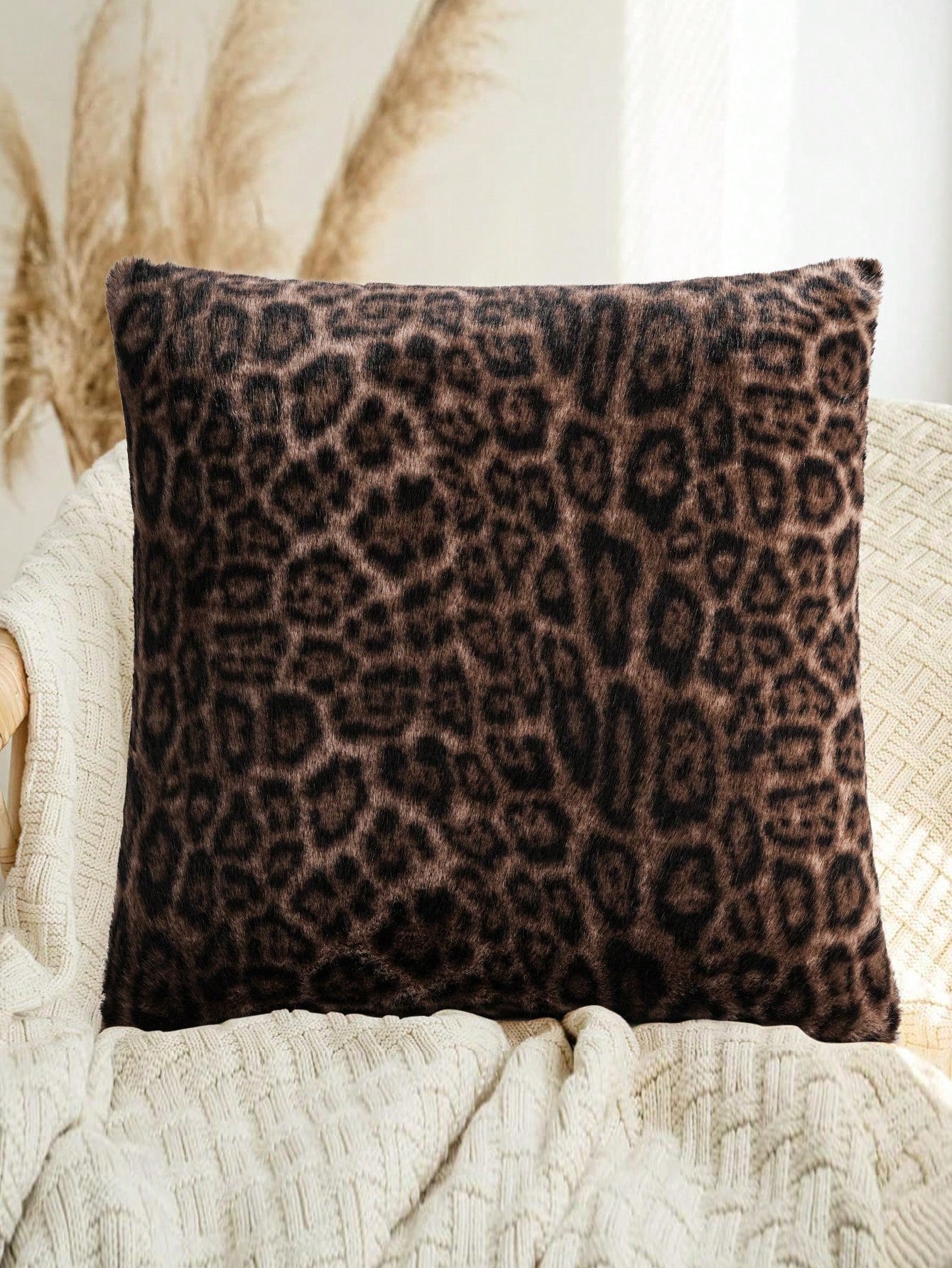 1pc Vintage Leopard Print Plush Pillow Cover, Suitable For Bedroom, Living Room, Sofa, Holiday Decor (Pillow Insert Not Included)