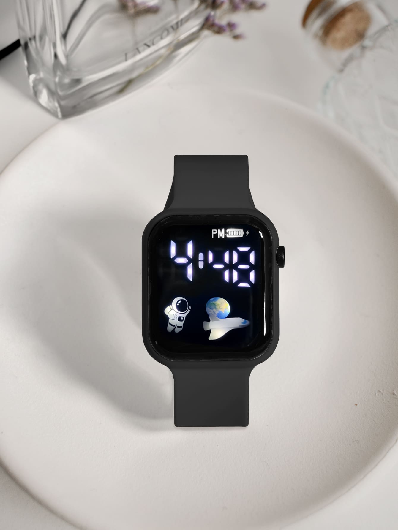 1pc Youth/Student Astronaut & Airplane Design TPU Material LED Electronic Sports Watch, Suitable For Daily Life And Back To School