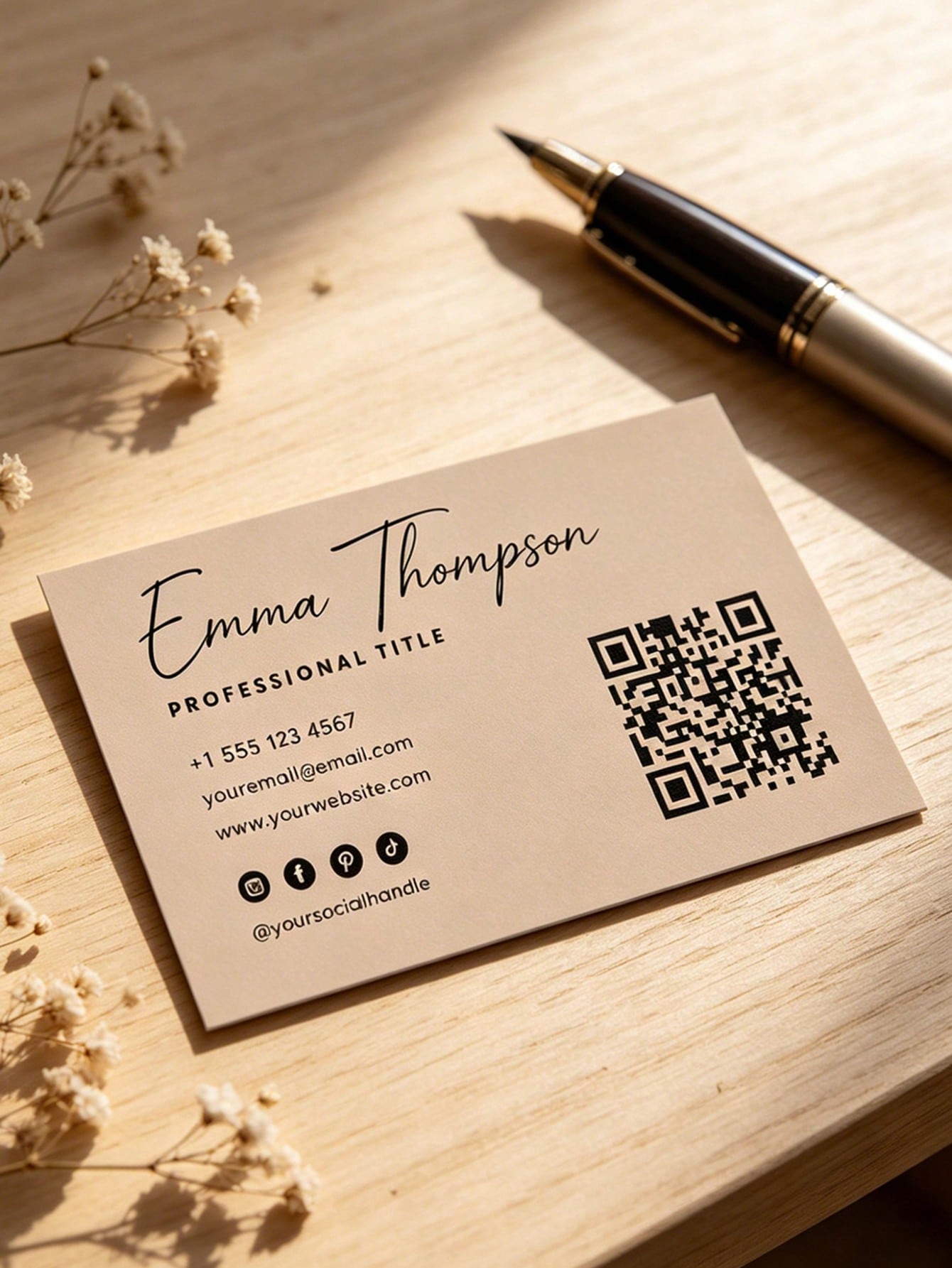 20/50/100pcs Customized Cards, Customized Greeting Cards, Customized QR Codes, Customized Payment, Customized Coupons, Customized Event Cards, Customized Counter Cards, Birthday, Party, Holiday, Weddi
