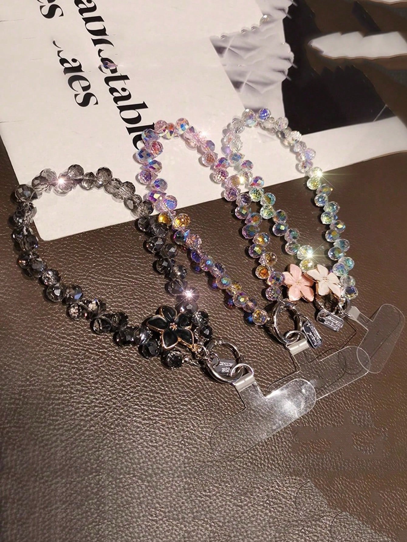 2026 New Crystal Water Drop Pendant Phone Chain, High-End Women Phone Case Decor, Short Stylish Wrist Strap, Outdoor Travel Shopping Anti-Lost Phone Lanyard, New Bracelet, Universal Smartphone Accesso