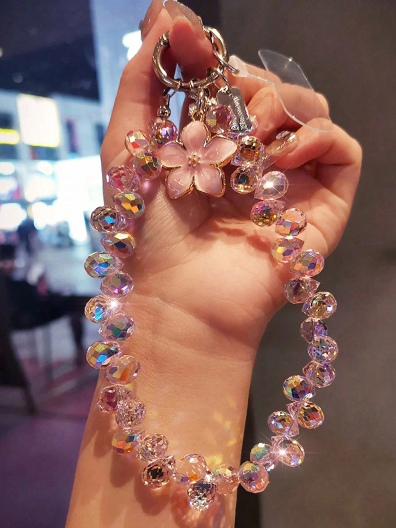 2026 New Crystal Water Drop Pendant Phone Chain, High-End Women Phone Case Decor, Short Stylish Wrist Strap, Outdoor Travel Shopping Anti-Lost Phone Lanyard, New Bracelet, Universal Smartphone Accesso