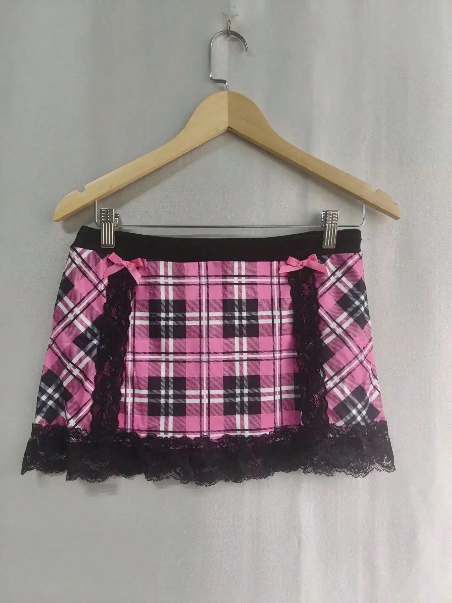 2026Harajuku Sweet Cool American High Street Casual Tank Tops Y2k Aesthetic Constrast Color Plaid Camisole Thin A-Line Lace Edge TeeA Must-Have For Women