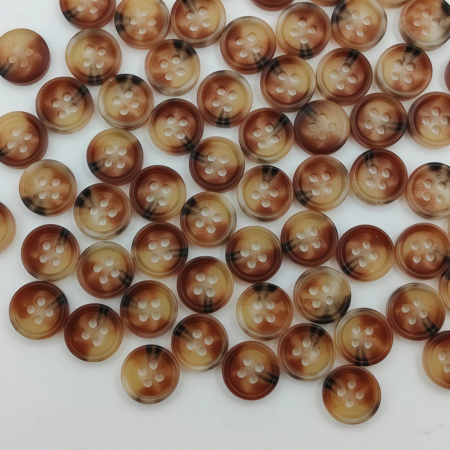 20pcs/1.1cm Fashion Personalized Minimalist Round Plastic Bohemian Style Light Brown Resin Buttons European & American Vintage High-End 4-Hole Buttons Handmade Sewing High-Quality Versatile Buttons DI