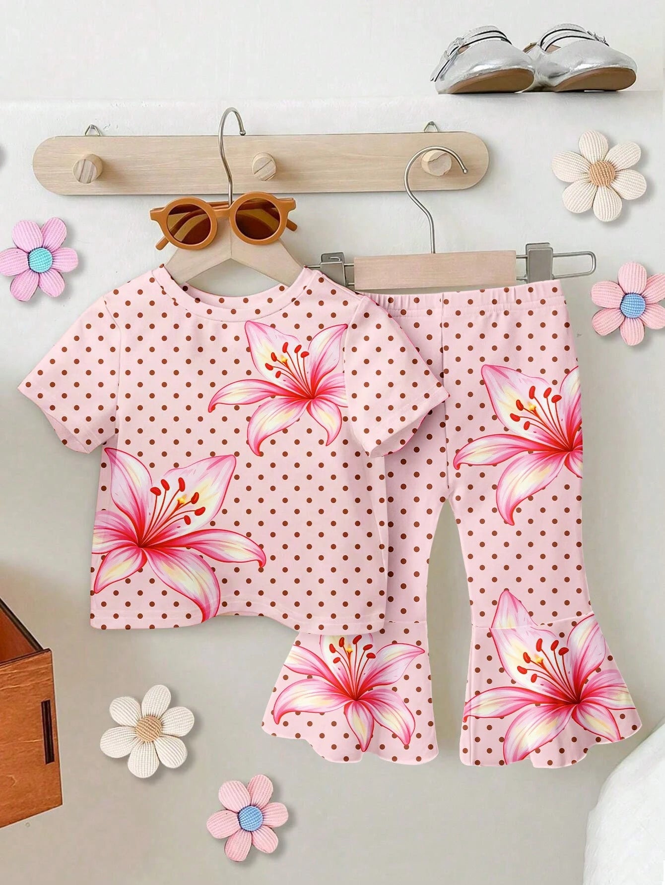 2pcs Baby Girls' Casual Fashion Cute Sweet Cherry Letter & Leopard Print Short Sleeve Round Neck T-Shirt And Flare Pants Set Outfit Girl Clothes Sets