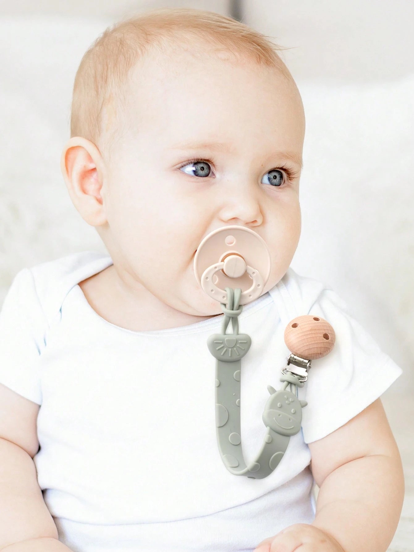 2pcs Baby Silicone Pacifier Clips, Dinosaur & Giraffe Pattern, Anti-Lost Pacifier Clips, Teething, Baby Supplies, Newborn Gift