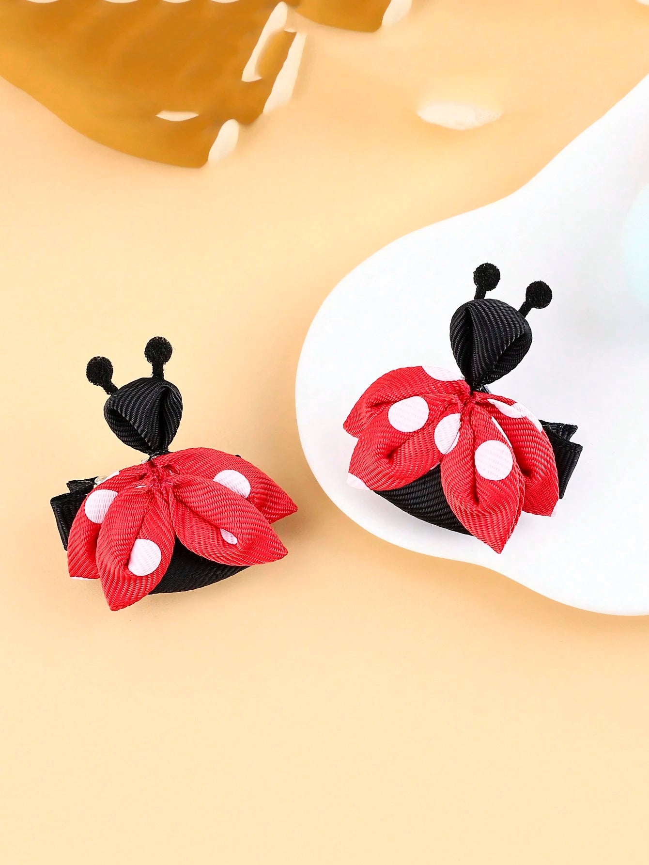 2pcs Cute Ladybug Hair Clips For Children Girls, No Trace Hairpin With Animal Shape, Hair Accessories For Kids And Toddlers