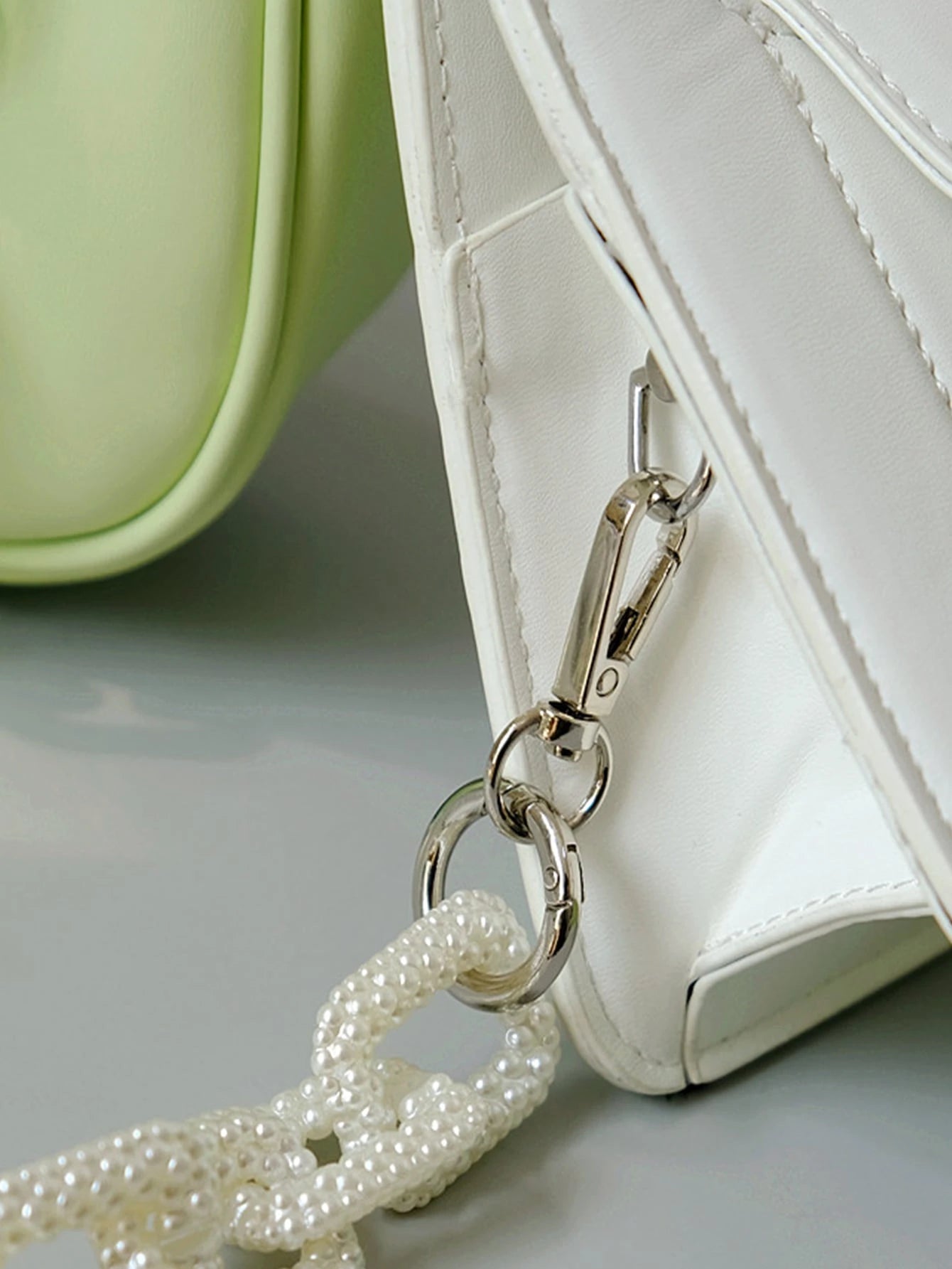 2pcs New Fashion Women's Bag Decorative Metallic Plating Parts Luxurious Handmade Circle Shaped Keychain Hook Buckle School Supplies Teacher Gifts Back To School Teacher Accessories Carabiner Clip