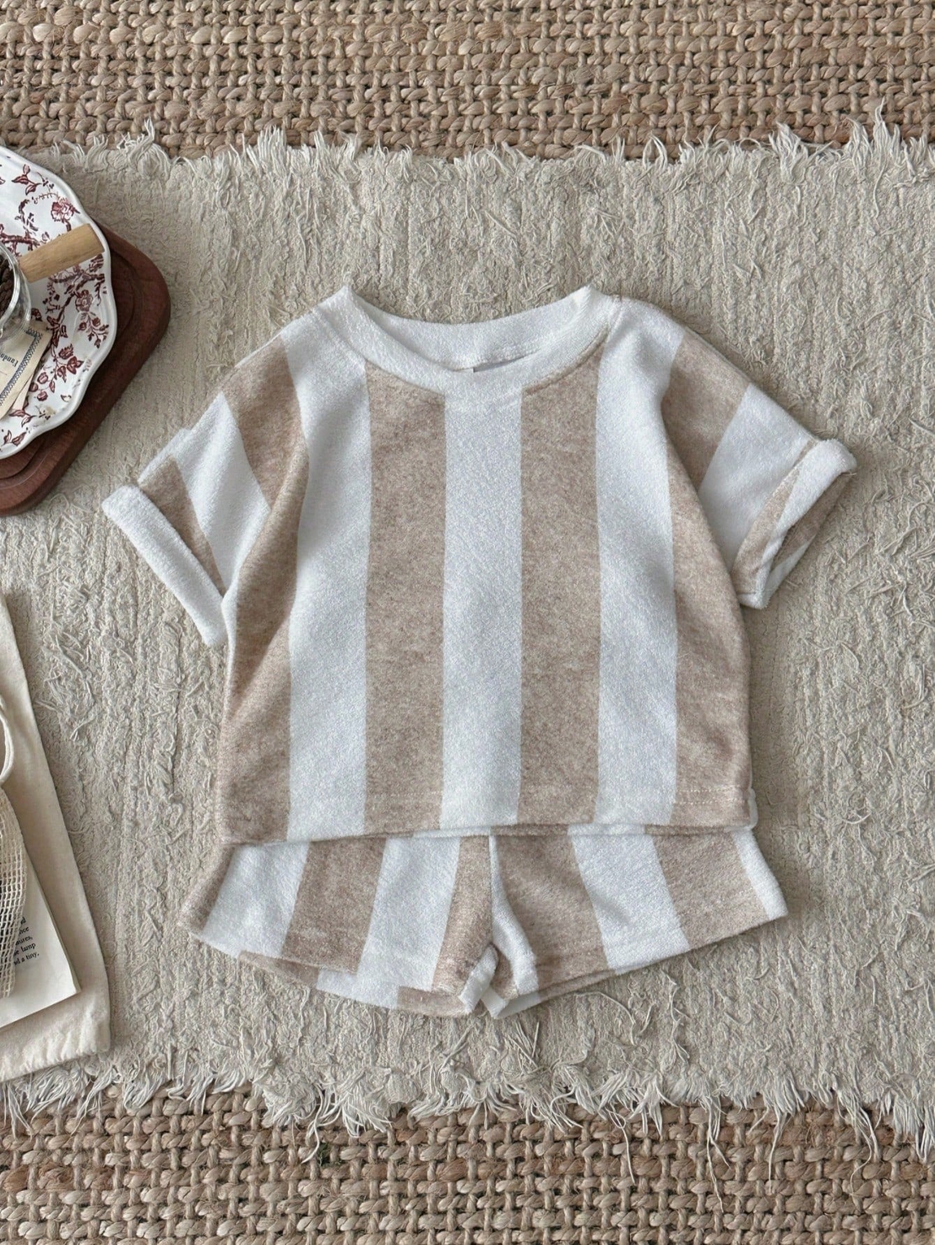 2pcs/Set Baby Boy Casual Brown Striped Knit Short Sleeve T-Shirt + Shorts, Summer