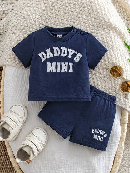 2pcs/Set Newborn Baby Comfortable, Casual, Minimalist, Preppy Letter Print Knit Top And Shorts Set. Suitable For Spring/Summer Wear, Indoor Activities, Outdoor Activities, Daily Wear, Photography, Vac