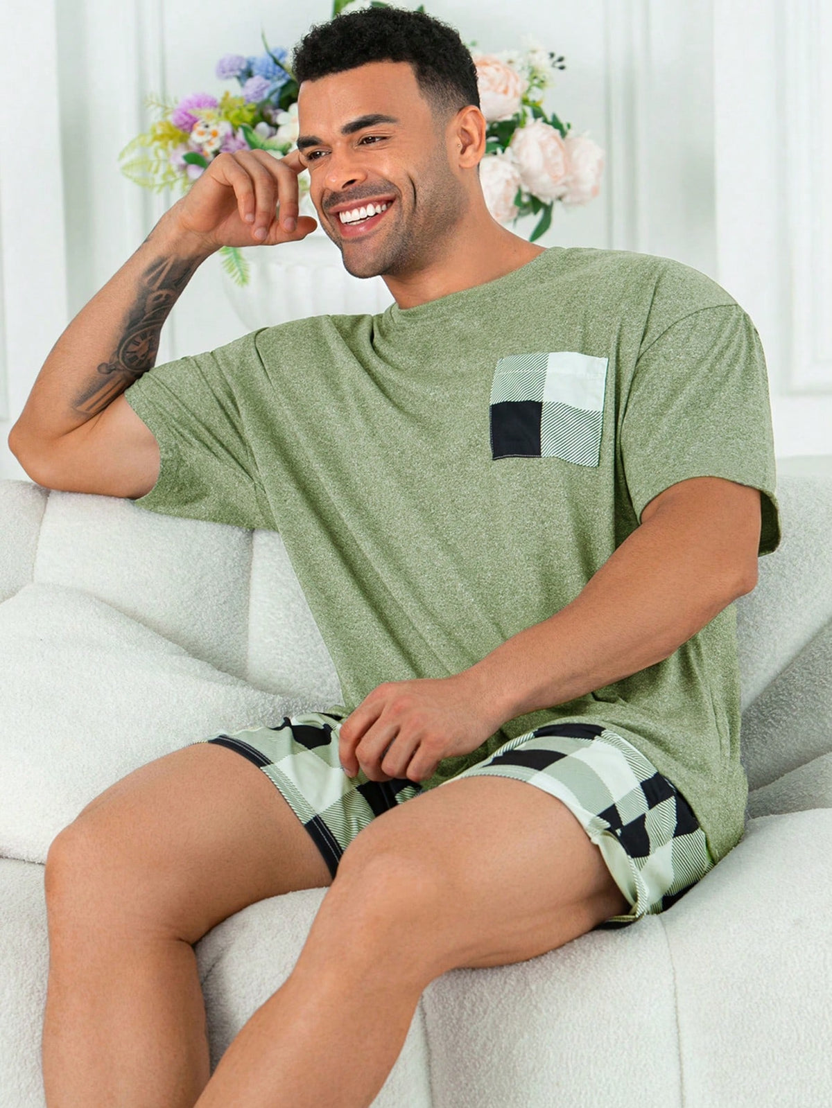 2pcs/Set Plus Size Men's Casual Loose Plaid Short Sleeve T-Shirt And Shorts Pajama Set, Suitable For Spring/Summer, Christmas