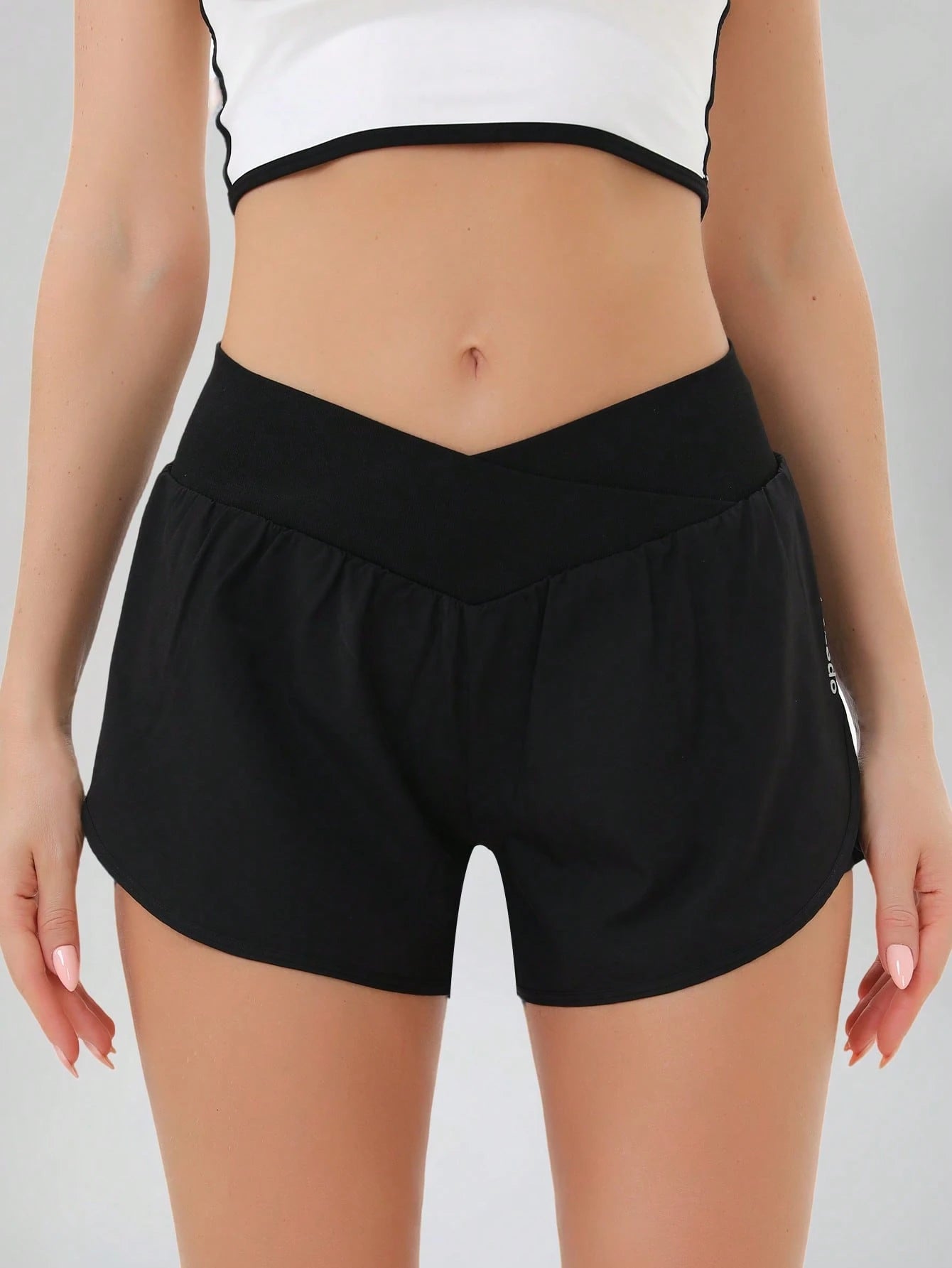 3-Pack Women's Crossover High-Waisted Running Shorts- High-Waisted Butt-Lifting Shorts For Quick-Drying Sports & Leisure, Yoga, And Fitness Training