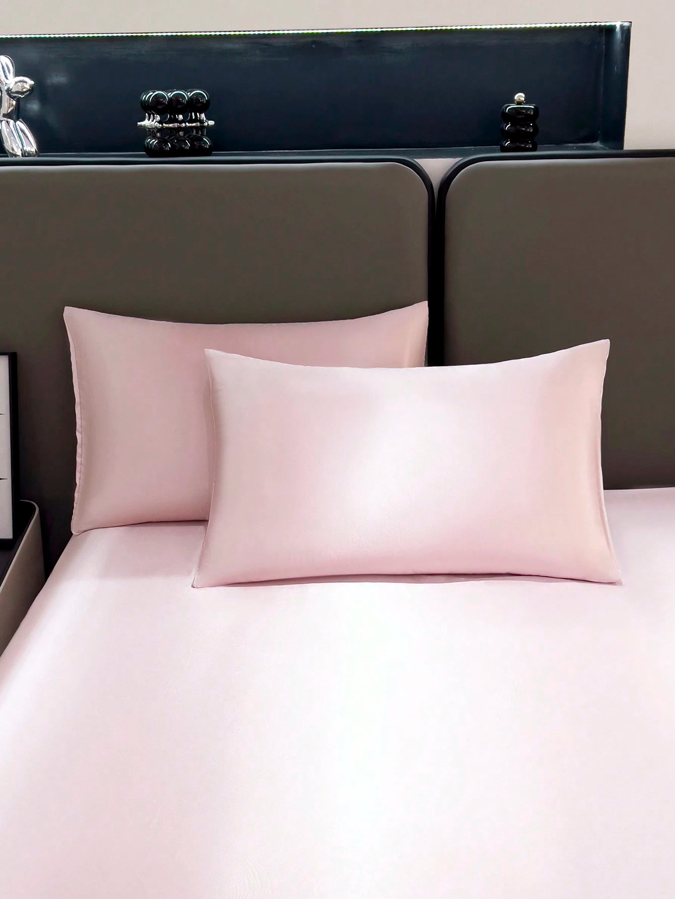 3pcs Luxury Light Pink Silky Satin Bedding Set, Soft & Breathable, Wrinkle-Resistant, Promotes Better Sleep, Hotel Style, Gift For Parents & Friends, Includes 1 Duvet Cover & 2 Pillowcases, Suitable F