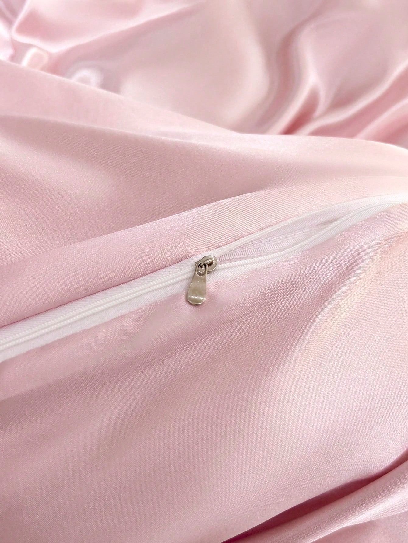3pcs Luxury Light Pink Silky Satin Bedding Set, Soft & Breathable, Wrinkle-Resistant, Promotes Better Sleep, Hotel Style, Gift For Parents & Friends, Includes 1 Duvet Cover & 2 Pillowcases, Suitable F
