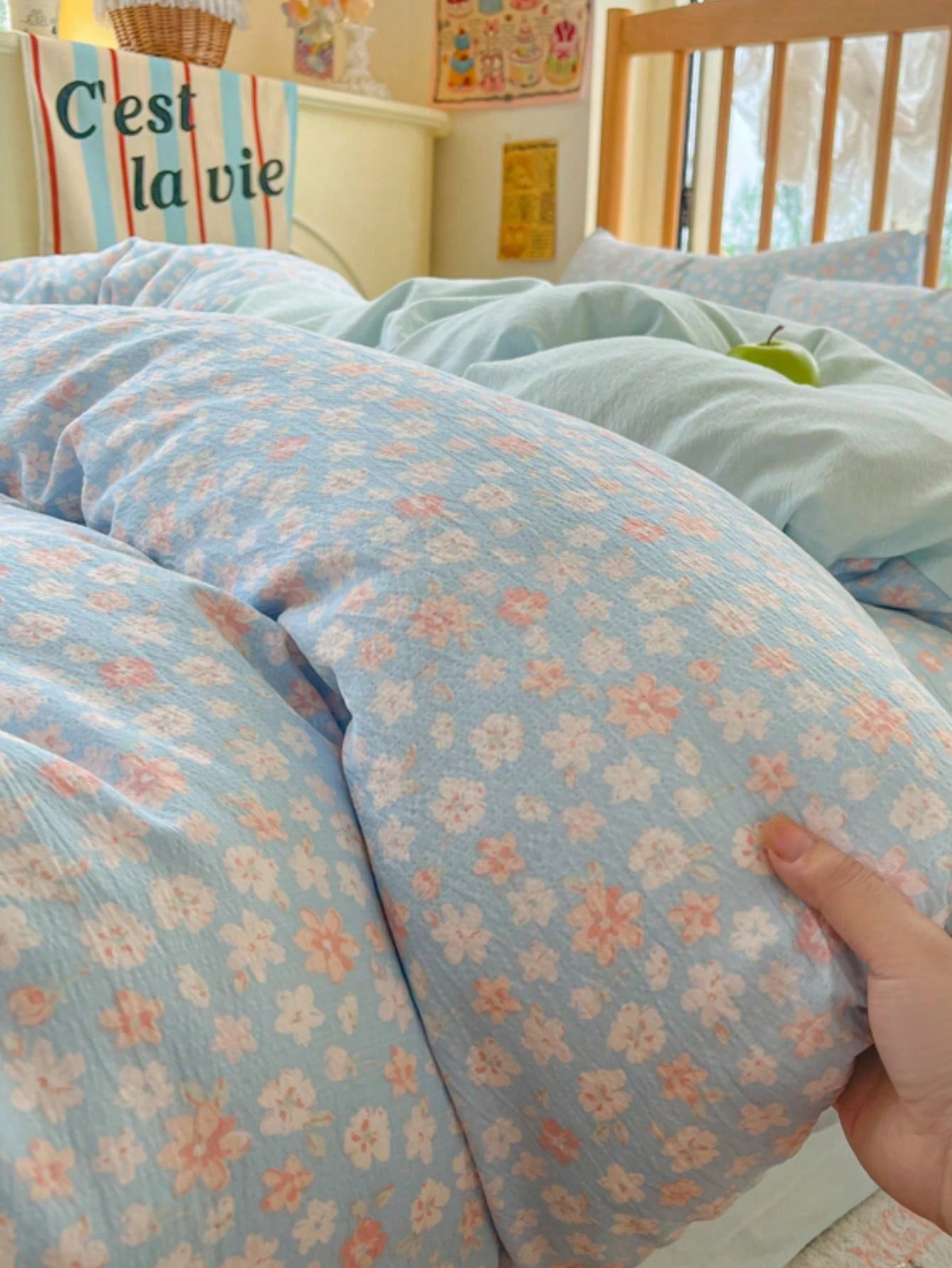 4pcs Daisy Print Comfortable Bedding Set (1*Duvet Cover+1*Bed Sheet+2*Pillowcases, No Filling) Fresh Sea Salt Girl Style, 100% Polyester, With Zipper Design, Suitable For Single Bed, Double Bed, Queen