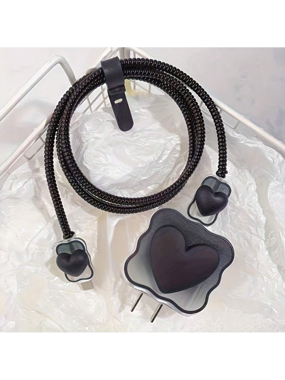 4pcs/Set Pink Heart US Standard Apple 18/20W Charger Protective Cover, Anti-Break Data Cable Protector, Pink Girly Style Protective Cover, Also Suitable As Birthday, Christmas, New Year Holiday Gift F