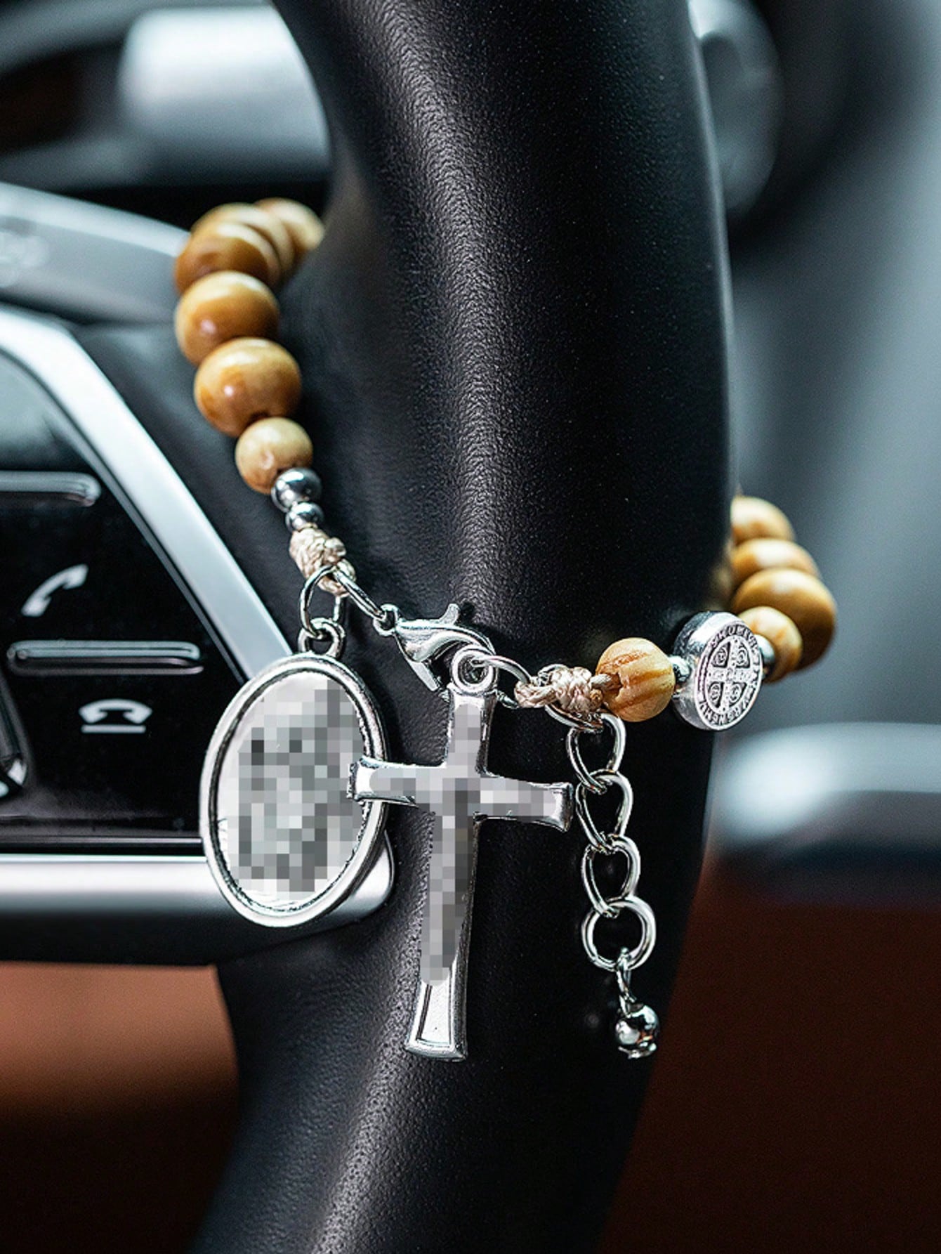 A New Cross Round Wooden Bead Hand Woven Car Accessory Steering Wheel Chain Car Pendant