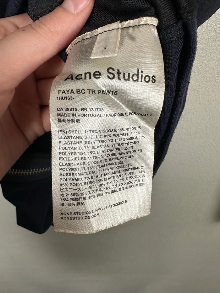 Acne Studios-set