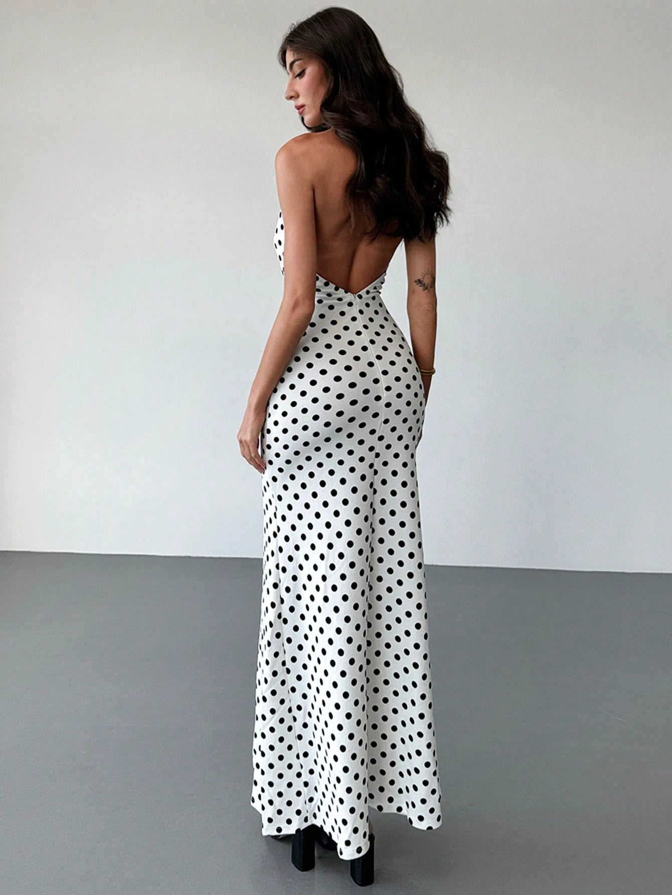 Aloruh Women's White With Black Polka Dots,Summer,Elegant,Party Dress,Deep V-Neck Backless Slim Fit Mermaid Floral Embellishments, Date Night Outfits