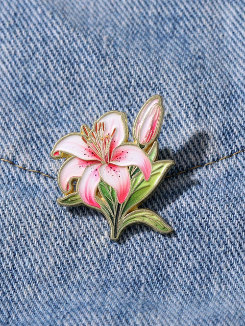 Art Lily Enamel Pin Fashion Flowers Decorative Brooches Ornaments Lapel Bag Badges Jewelry Gifts 2025 New Style Backpack For School Office Accessories Shirts Jacket Christmas Halloween Clothes Pin Fun