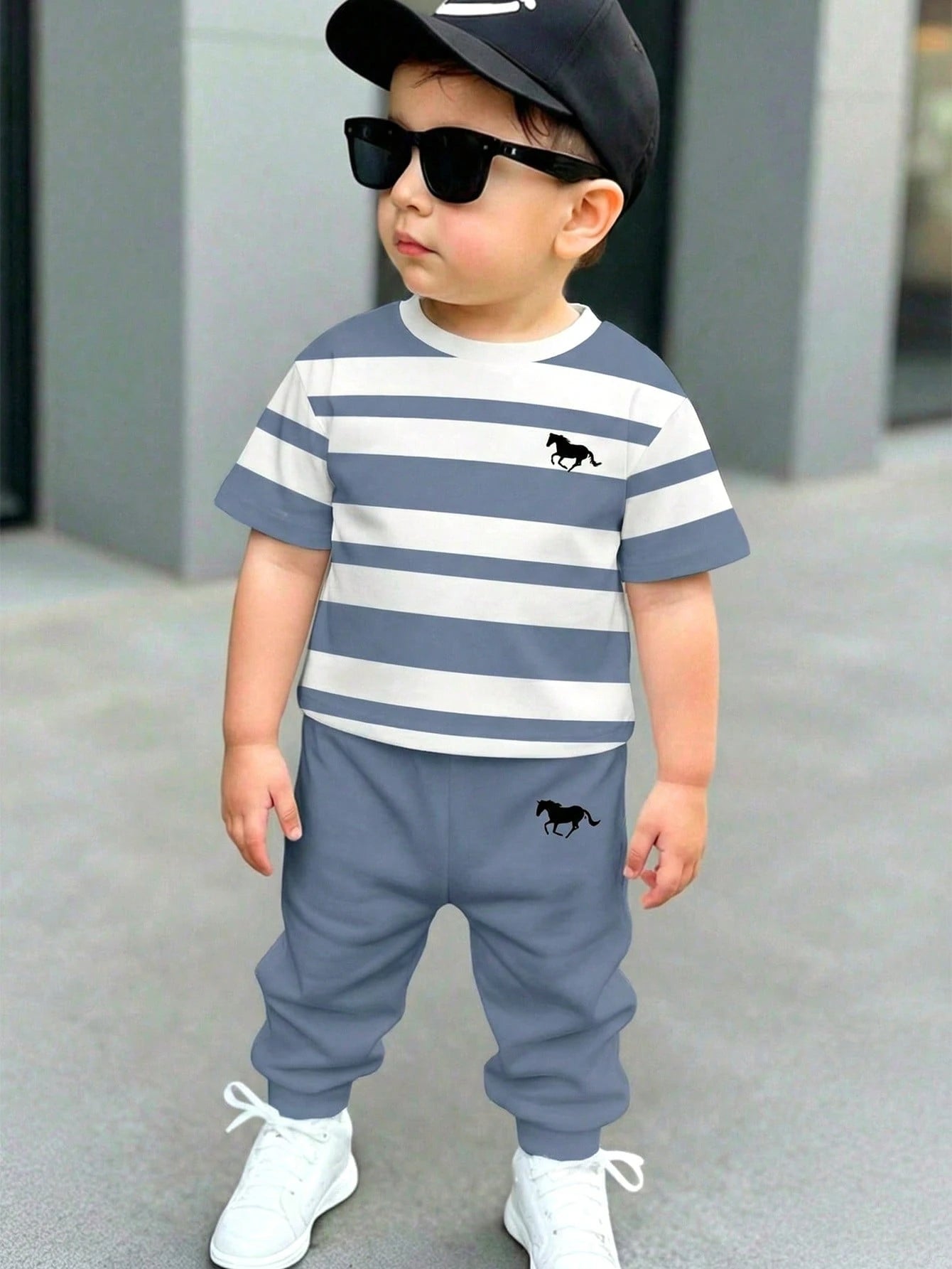 Baby Boys Loose Casual Sporty Short Sleeve T-Shirt And Long Pants 2-Piece Set, Comfortable And Simple, Classic Striped Pattern Print, Cute Cartoon Bear Driving Car Print, Suitable For Spring/Summer, B