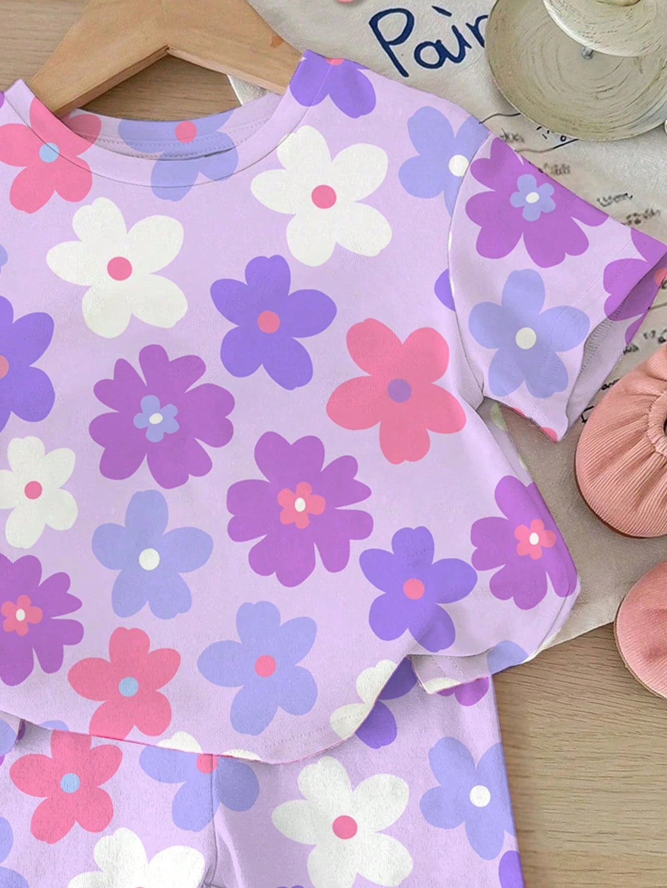 Baby Girl Casual Cute Floral Print Set, Lavender, Round Neck Short Sleeve T-Shirt And Leggings, Suitable For Spring And Summer