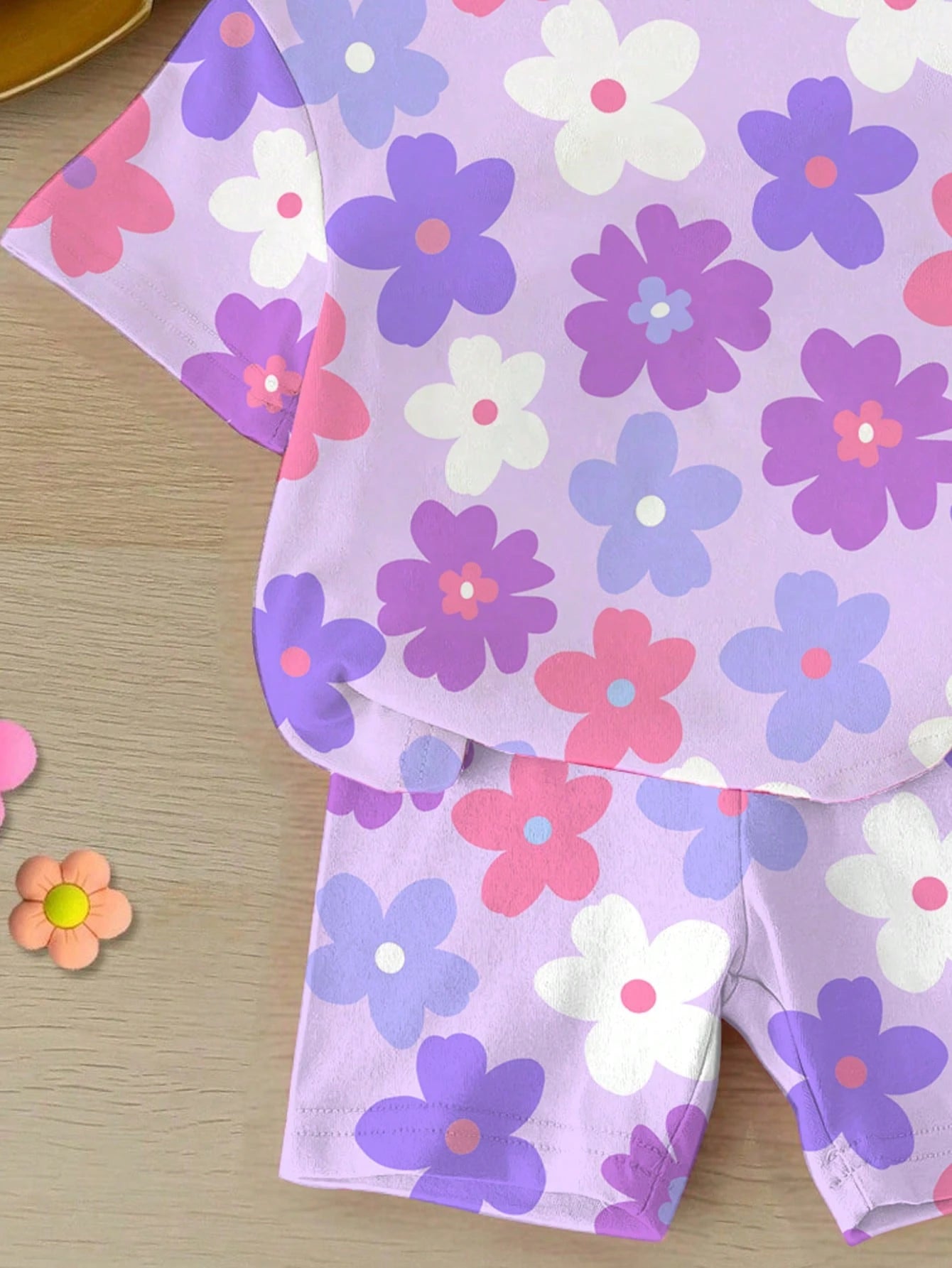 Baby Girl Casual Cute Floral Print Set, Lavender, Round Neck Short Sleeve T-Shirt And Leggings, Suitable For Spring And Summer
