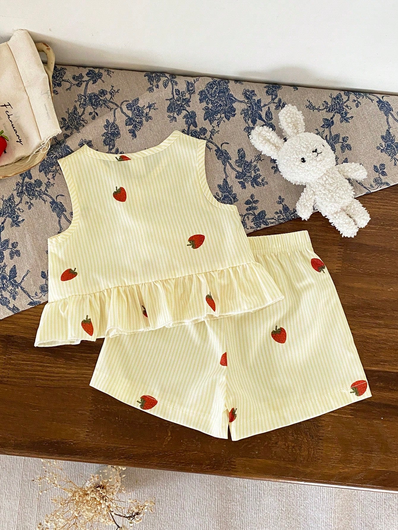 Baby Girl Striped & Strawberry Print Round Neck Tank Top And Shorts Casual Set
