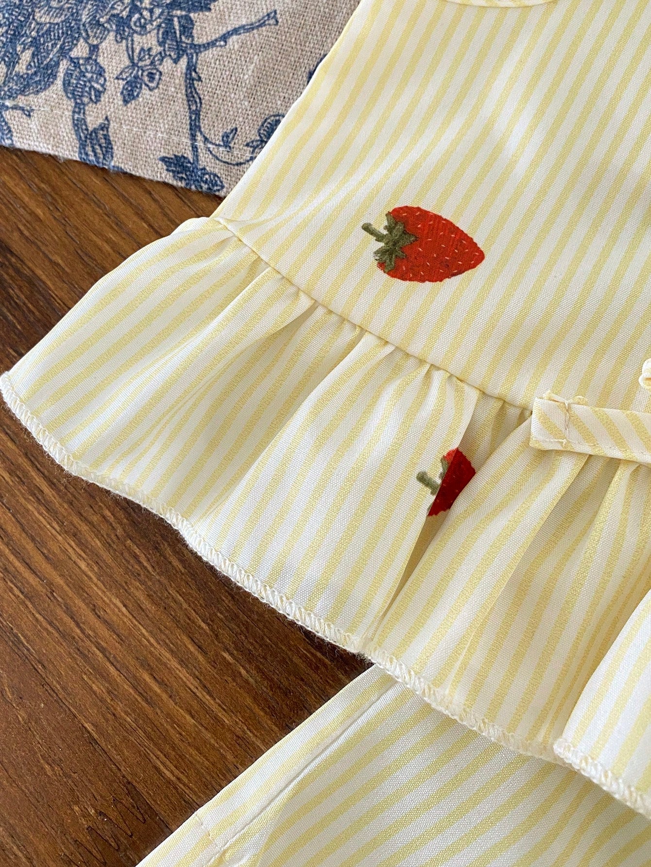 Baby Girl Striped & Strawberry Print Round Neck Tank Top And Shorts Casual Set