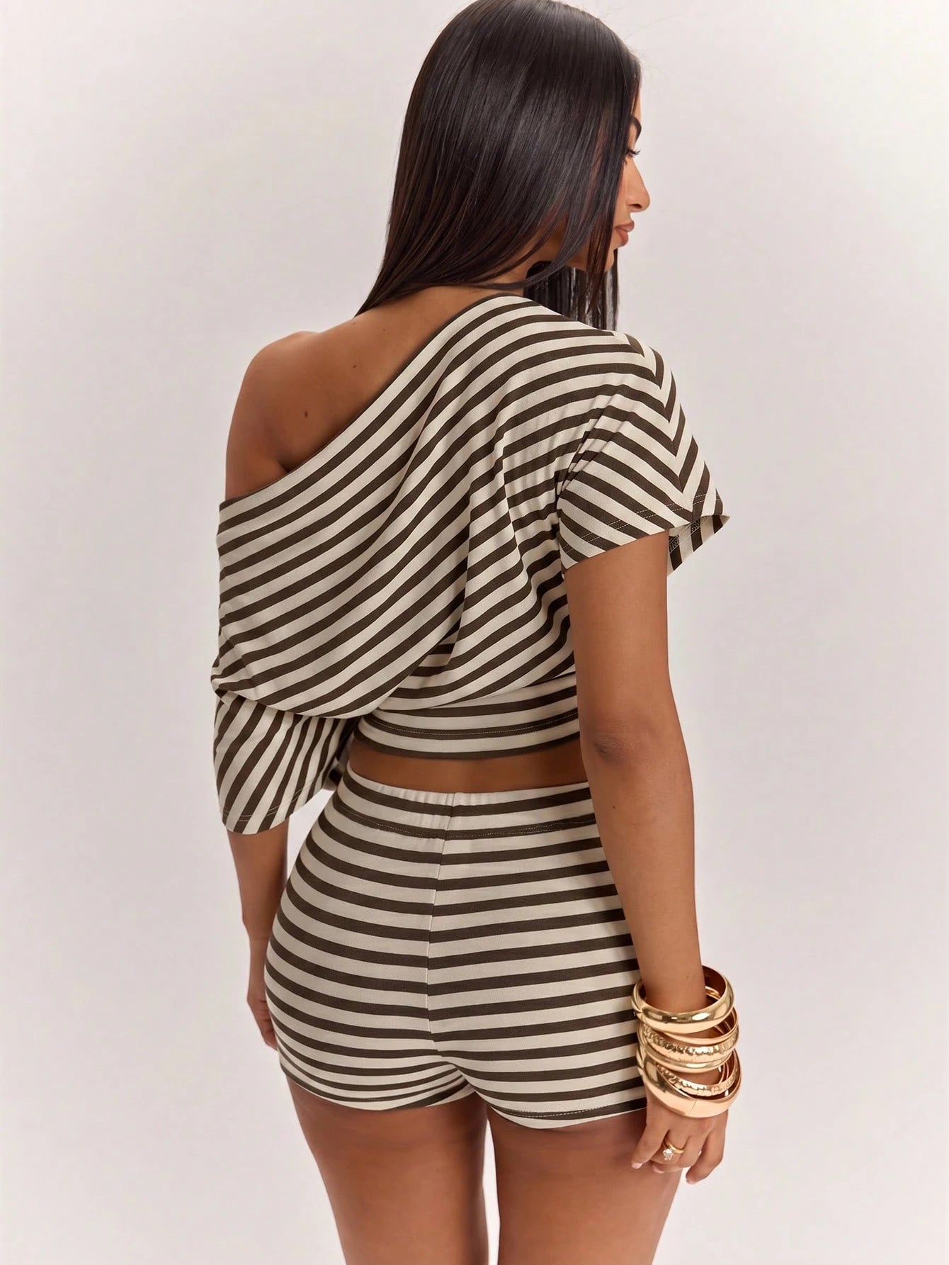 BAE Women's Striped Asymmetric Shoulder Short Sleeve Top And Low Waist Shorts Set, Spring/Summer Striped Two Pieces Set, Summer Two Pieces Set, Casual Two Pieces Set, Comfortable Two Pieces Set
