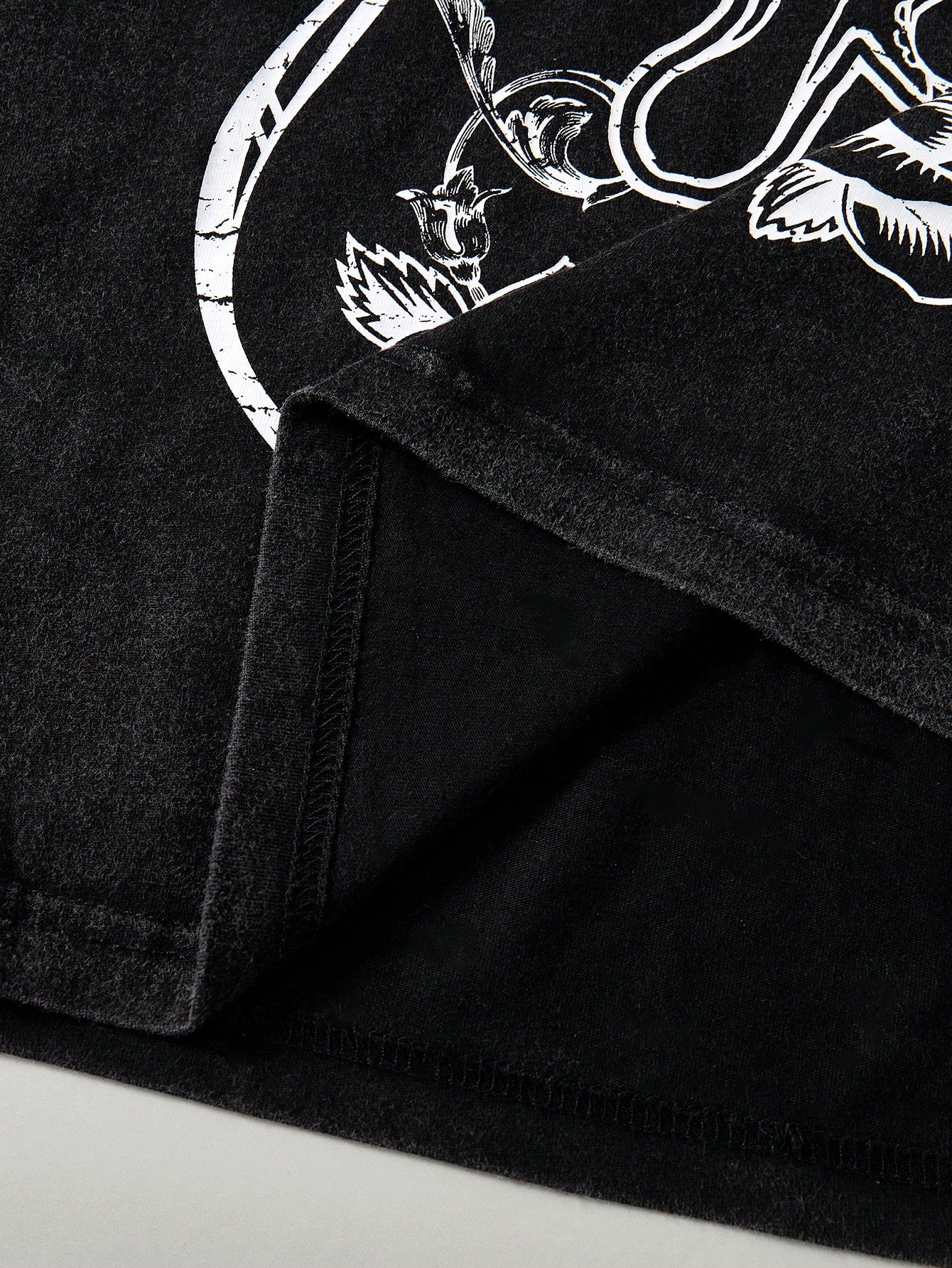 Betty Boop x Plus Skull & Letter Graphic Asymmetrical Neck Tee