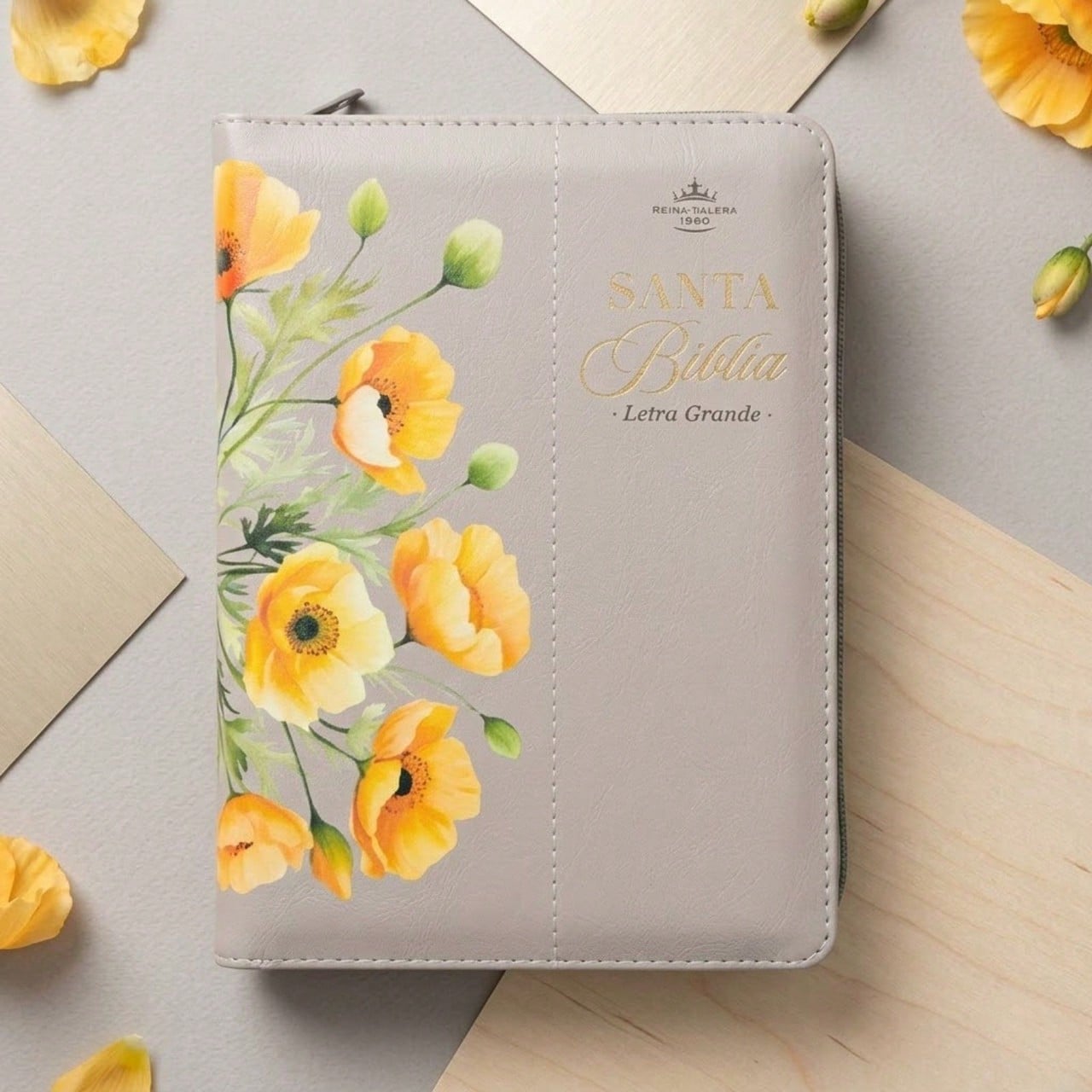 Biblia Con Cierre Para Mujer Portatil Letra Grande 12 Puntos RV1960, Imit Piel Flores Crema Con Indice Y Canto Floral