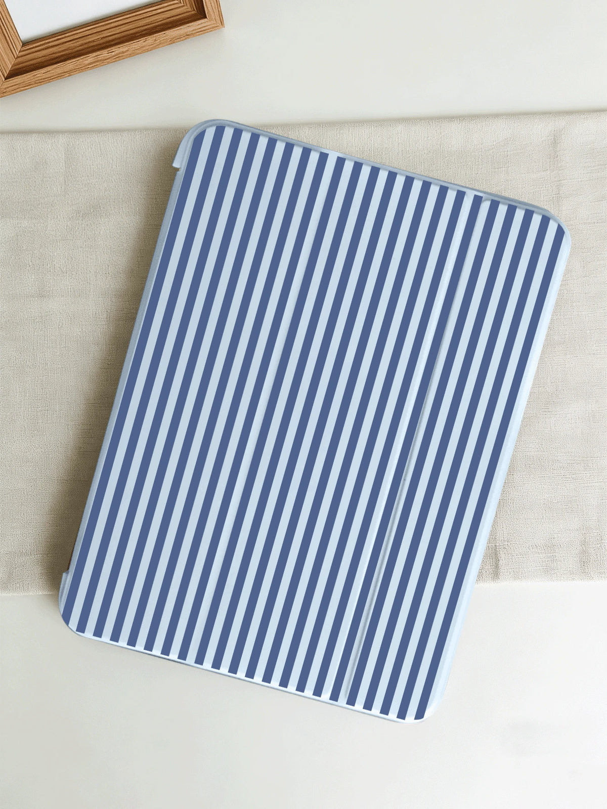 Blue Striped Protective Case, Suitable For IPad 10.2" (A16), 11" 11th Gen 2025, 9th/10th Gen, Air 4th 10.9", Galaxy Tab S6 Lite 10.4", Anti-Drop, Pencil Slot, Sleep/Wake Support, Romantic Gift