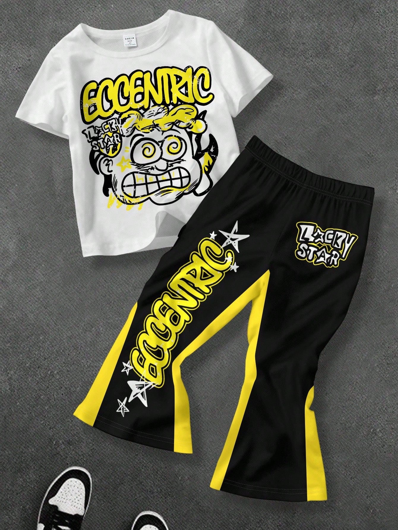 Bolty 2pcs Baby Boy Casual Cartoon Print Short Sleeve Top And Flare Pants Knit Set, Suitable For Summer