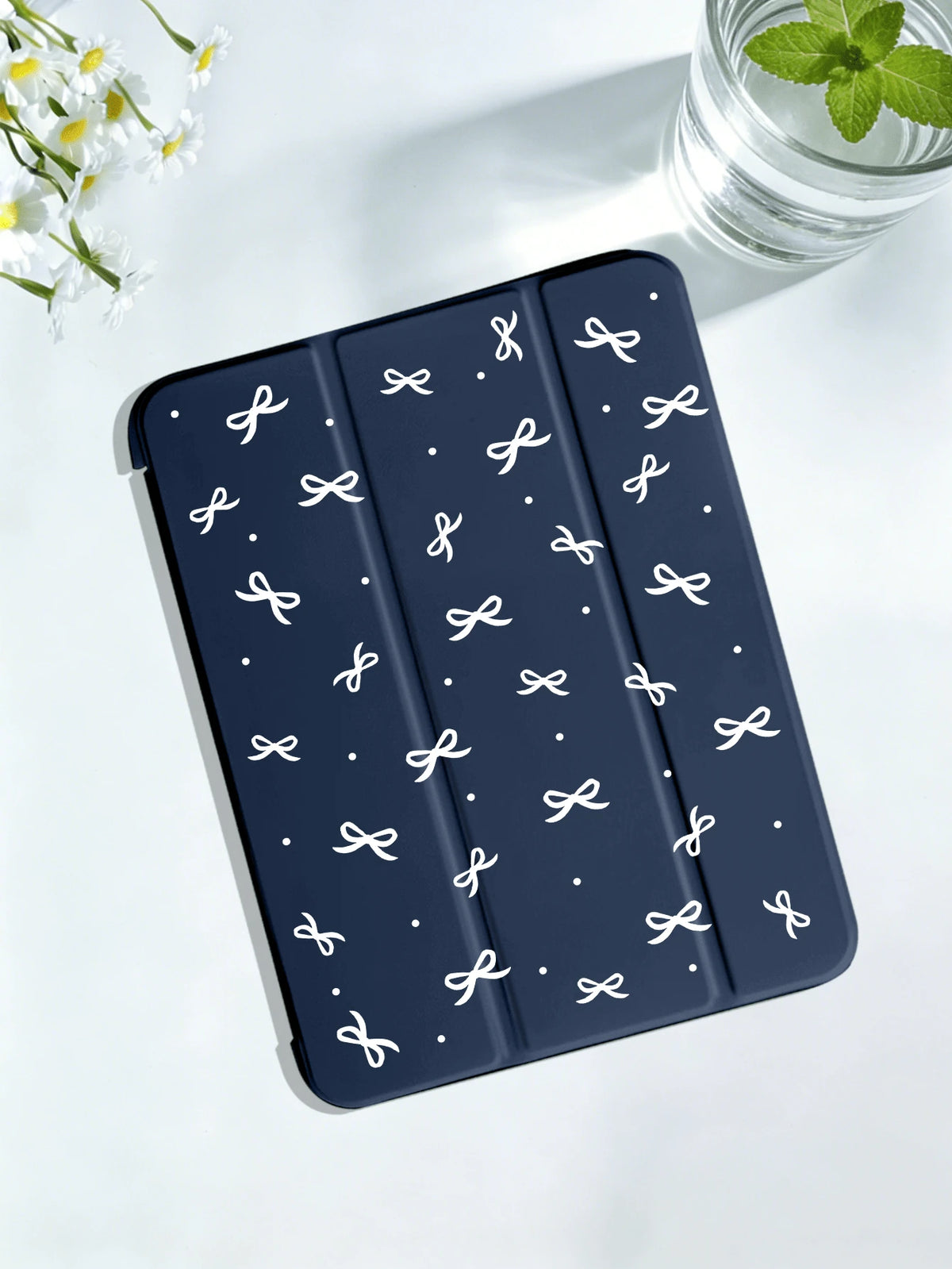 Bow-Knot 2025 Minimalist Bowknot Pattern Tablet Protective Case, Suitable For IPad 7/8/9/10th Gen/Pro 12.9/Pro 11/11th Gen (A16), Galaxy Tab S6 Lite/Galaxy Tab A11+ 2025, Provides Soft Shock-Proof Pro
