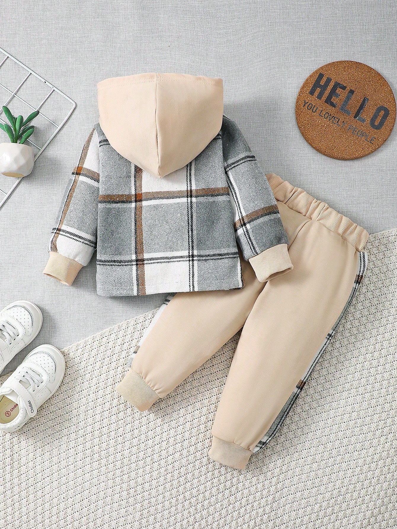 BrownBark 2pcs/Set Baby Boy Spring/Autumn Plaid Casual Outdoor Outfit, Casual Plaid Pocket Hooded Long Sleeve Shirt + Cuffed Long Pants, Versatile Daily Wear Long Sleeve Set For Baby Boys And Toddlers