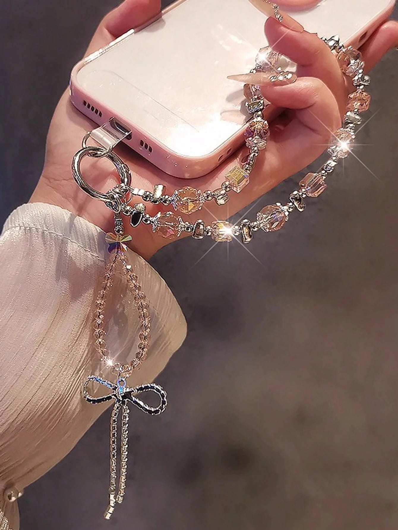 Butterfly Decor Phone Lanyard For Women, Delicate Crystal Pendant Wrist Short Beaded Accessory, Outdoor Travel Shopping Anti-Lost Phone Strap, Fashionable Phone Case Hanging Rope