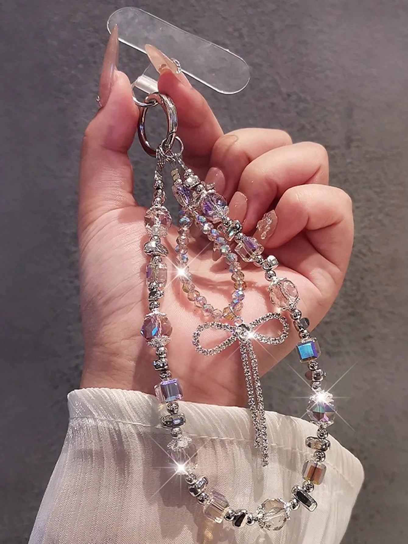 Butterfly Decor Phone Lanyard For Women, Delicate Crystal Pendant Wrist Short Beaded Accessory, Outdoor Travel Shopping Anti-Lost Phone Strap, Fashionable Phone Case Hanging Rope