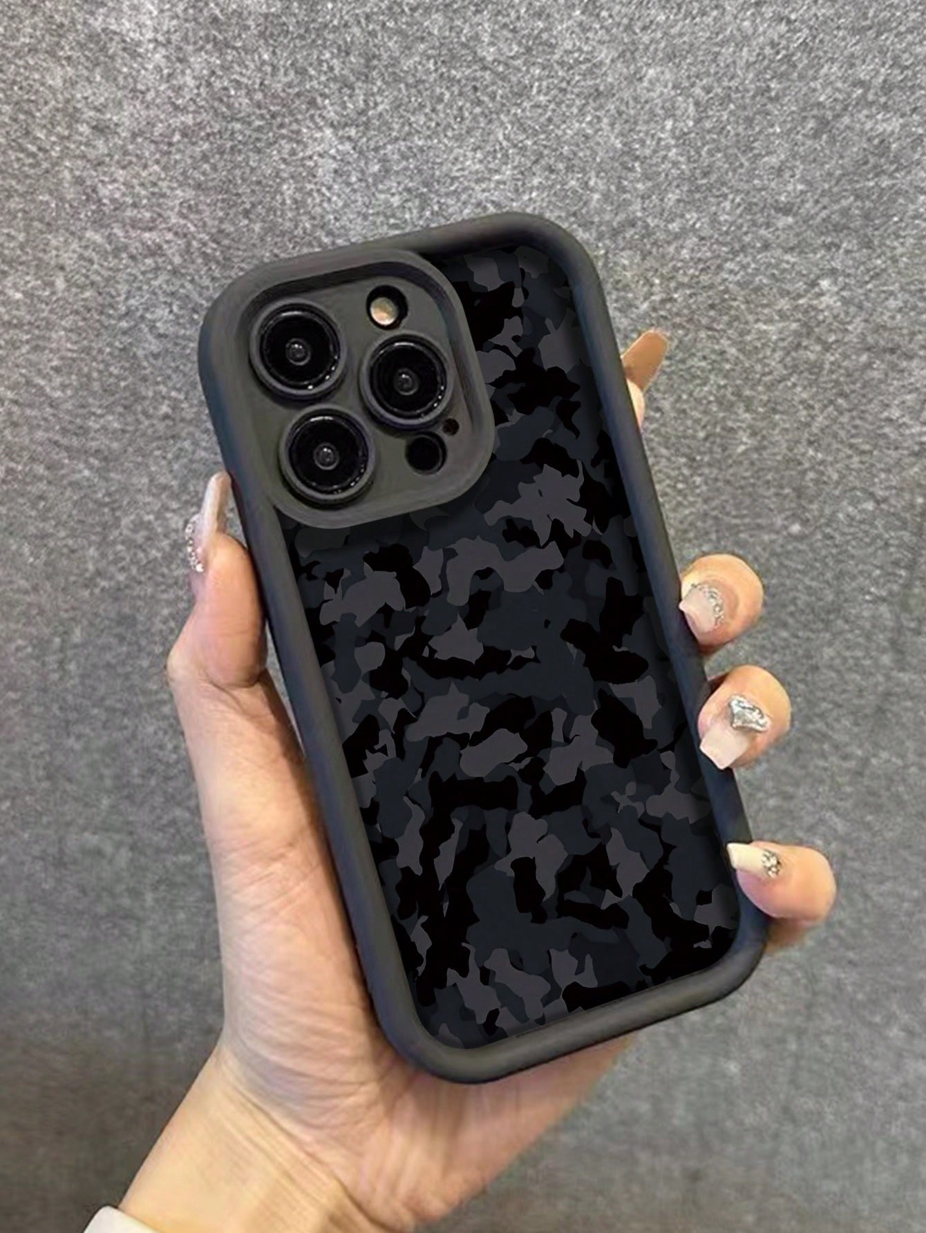 Camouflage Painted Grooved New Black Anti-Drop Thickened Minimalist Fashionable Suitable For Ip 17 Ip 17 Pro Ip 17 Promax Ip16 Promax/Ip 13 Case/Caseip16/Ip15 Painted Ip15Promax Apple P13 Phone Case